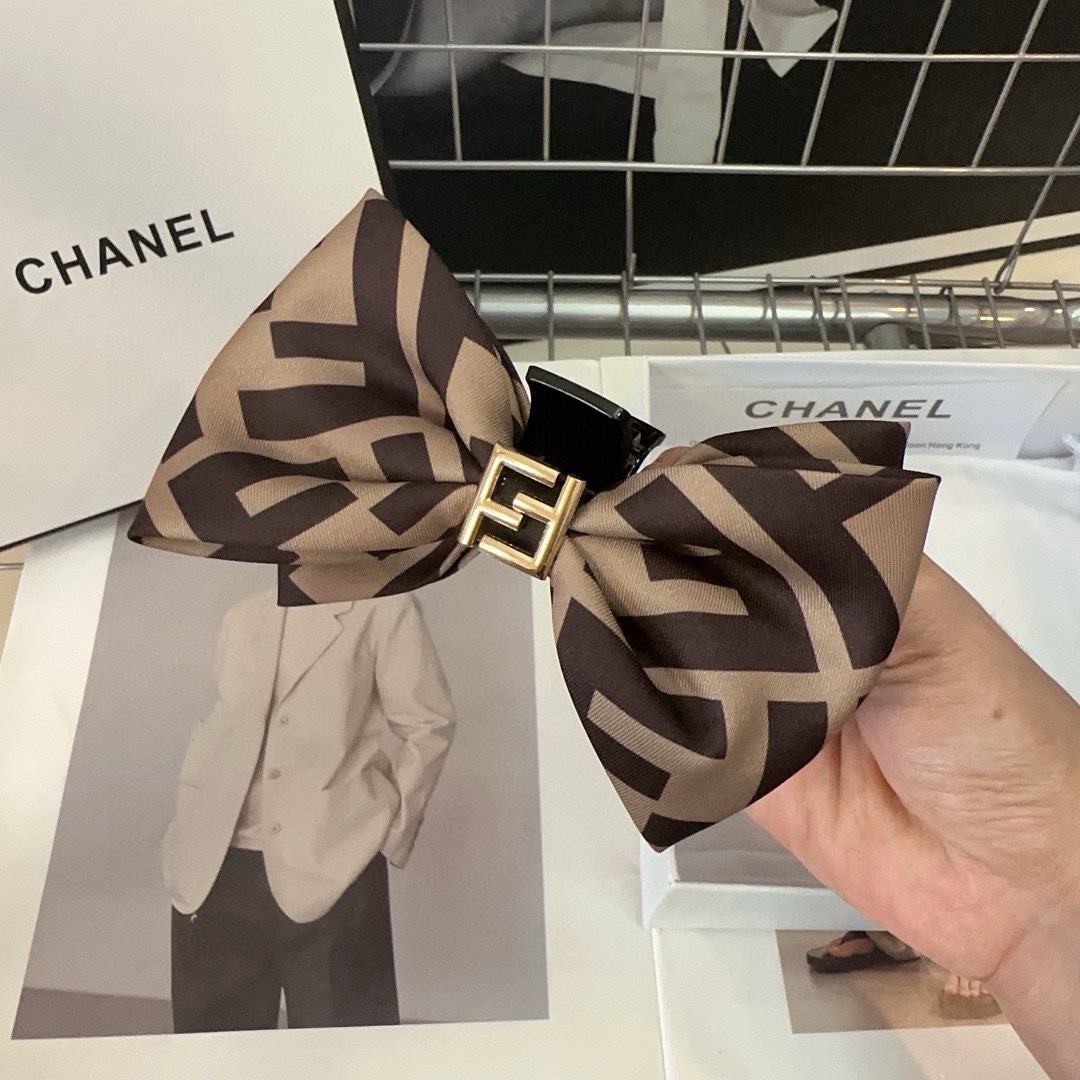 P 95 🎁 PACKAGING BOX FENDI (FENDI) NEW F-CLIPS, RETROSPECT, ALMOST PERFECT! MY SISTER CLOSED HER EYES.. - 图片 5