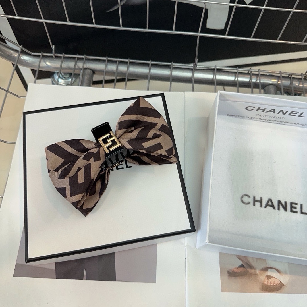 P 95 🎁 PACKAGING BOX FENDI (FENDI) NEW F-CLIPS, RETROSPECT, ALMOST PERFECT! MY SISTER CLOSED HER EYES.. - 图片 3