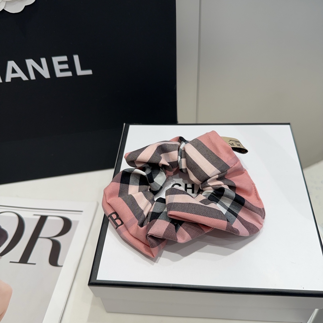 P 99 🎁 packaging box Burberry’s newest groove, fashionable, practical, never again - 图片 3