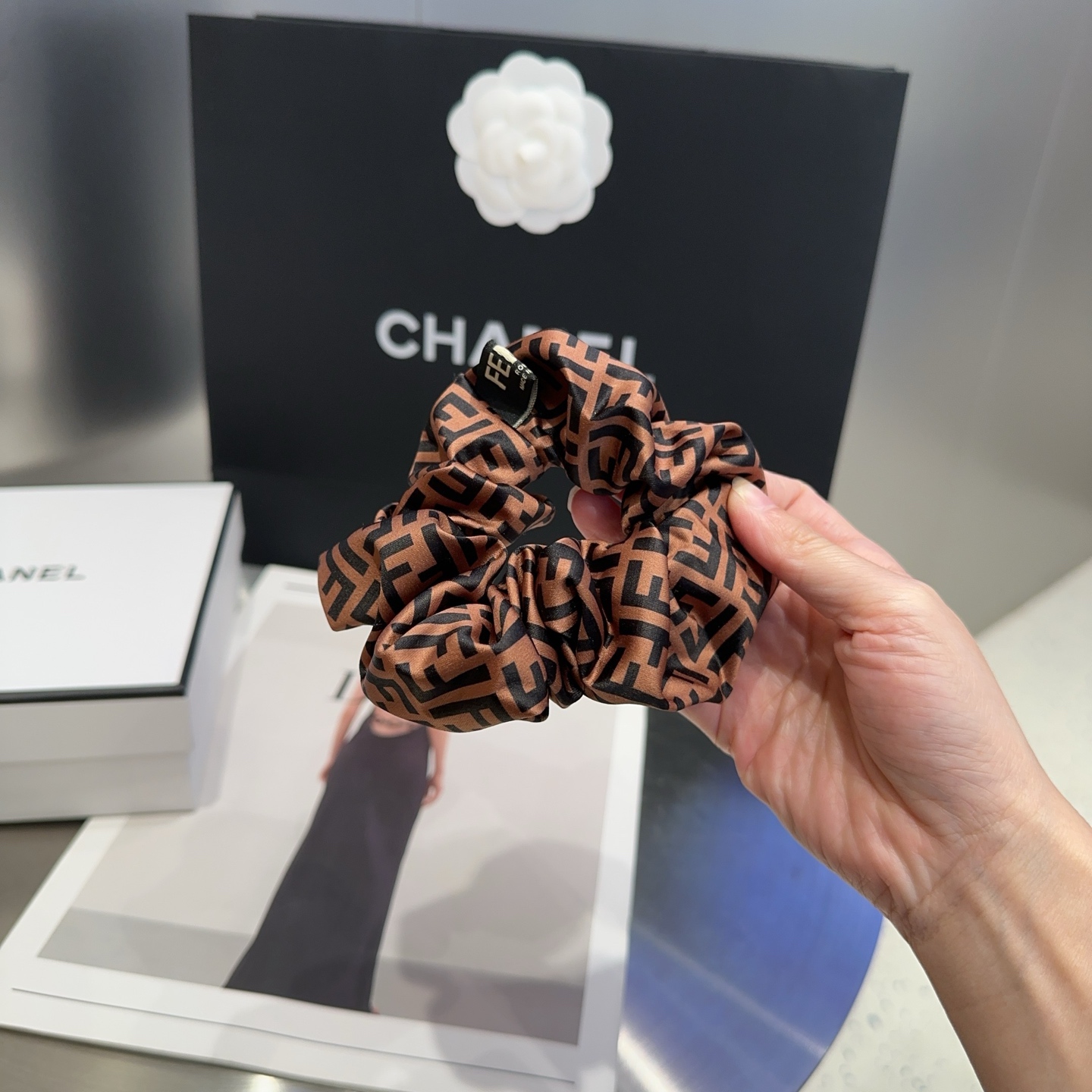 P 99 🎁 PACKAGING BOX FENDI (FENDY) CLASSIC F-CIRCLE, RETRO-TEMPERATURE, ALMOST PERFECT! MY SISTER CLOSED HER EYES.. - 图片 4