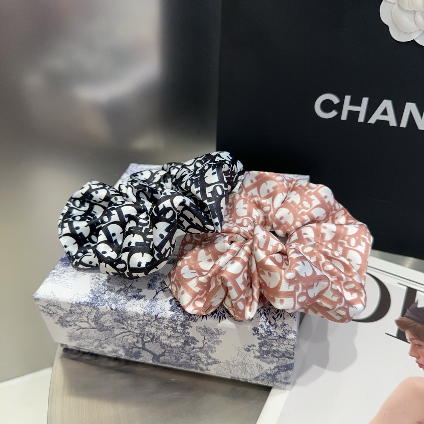 P 99 🎁 packaging box Dior, new CD rolls, simple and practical, fashion current! The fairies must.. - 图片 9