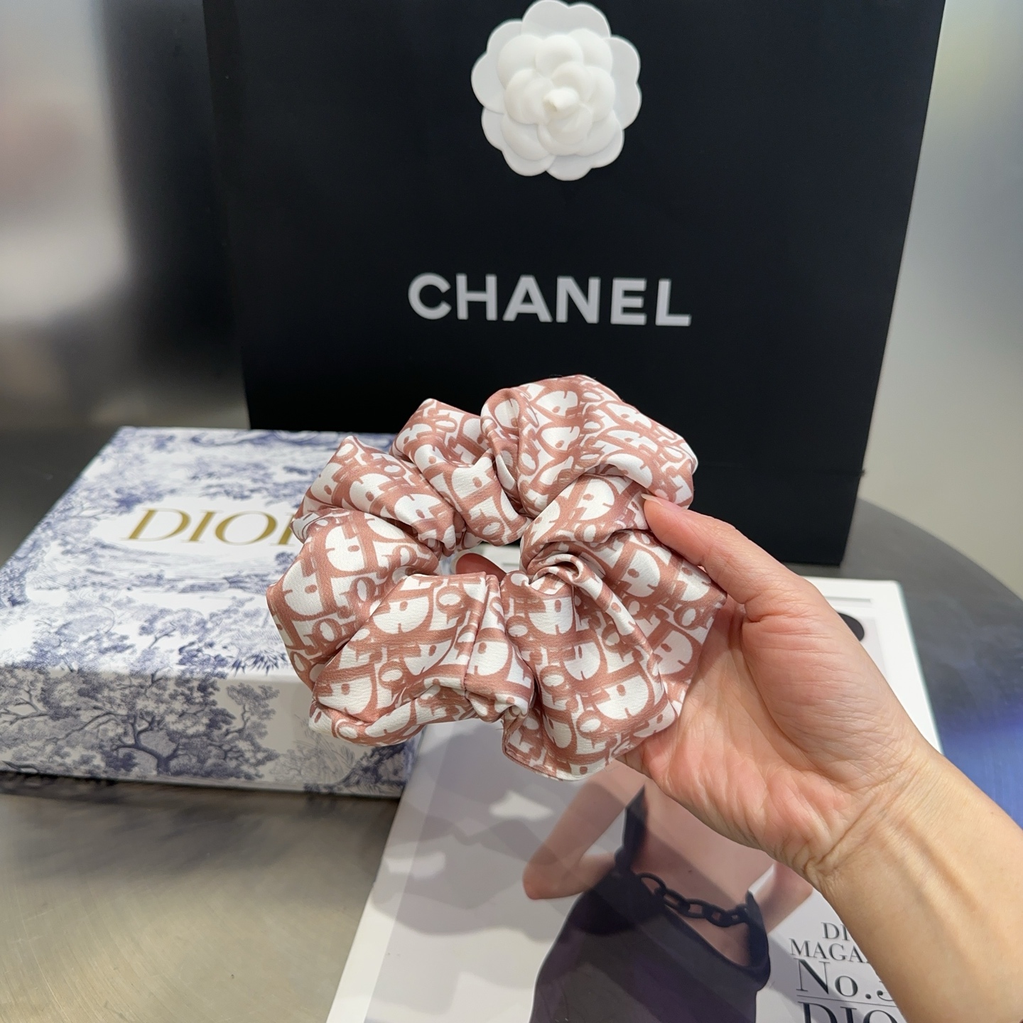 P 99 🎁 packaging box Dior, new CD rolls, simple and practical, fashion current! The fairies must.. - 图片 4