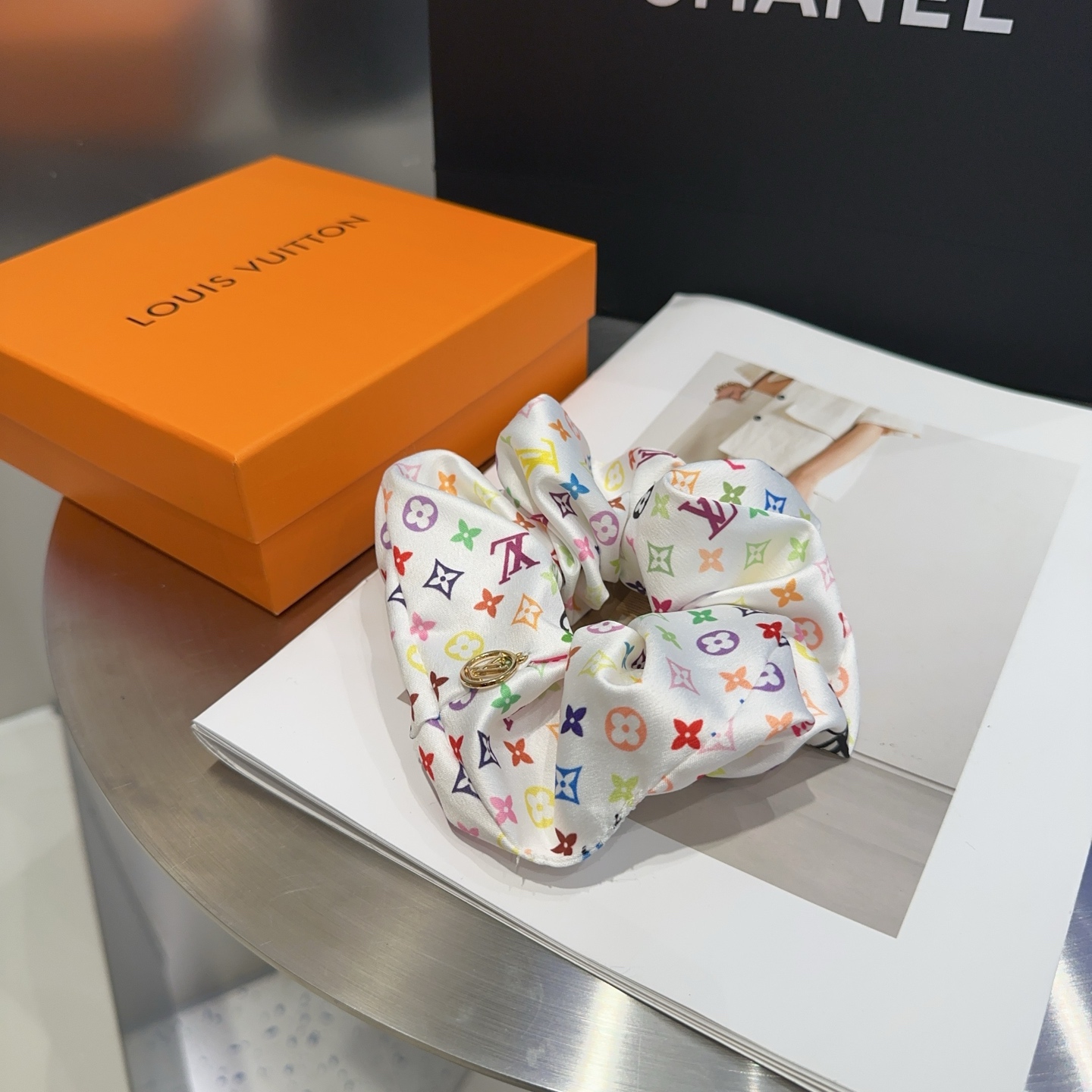 Louis Vuitton Packaging Box: Classic LV Symbol, Simple Atmosphere, Super Hot. - 图片 8