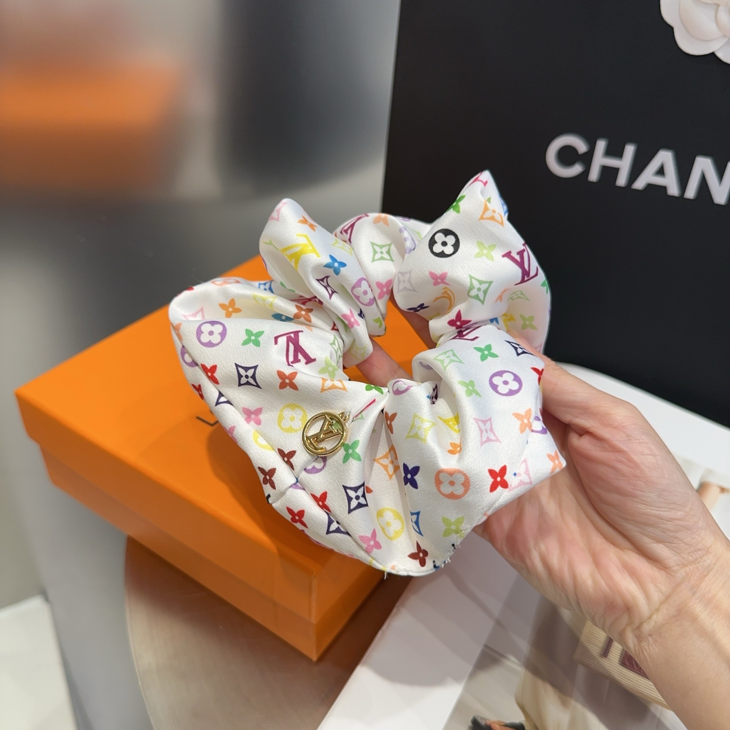 Louis Vuitton Packaging Box: Classic LV Symbol, Simple Atmosphere, Super Hot. - 图片 4