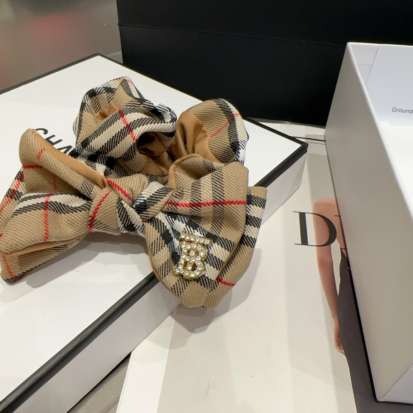 P 99 🎁 packaging box Burberry’s classic plaid, fashionable, practical, never again - 图片 6