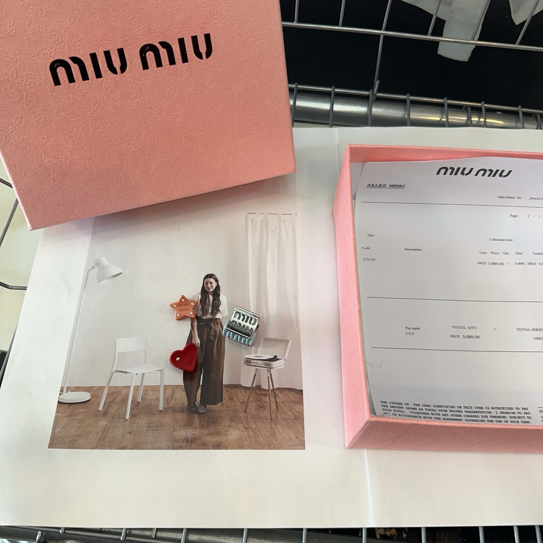 NO:300968,P with packaging box (three-piece set) Miumiu new bang clip small grab clip simple and elegant, practical and versatile, worth buying!  hairpins, hairpins, miumiu, hairpins19860909P 配包装盒（三件套） miumiu新款刘海夹小抓夹 简单优雅,实用百搭,值得入手！发夹,发夹,miumiu,hairpins,accessory