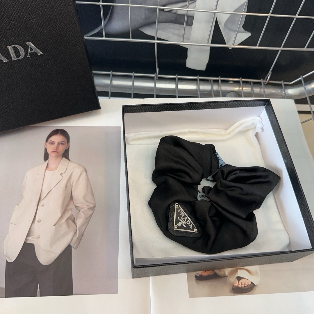 P 99 🎁 PACKAGING BOX PRADA TRIANGULATION, CLASSIC FASHION, PERFECT MATCH - 图片 4