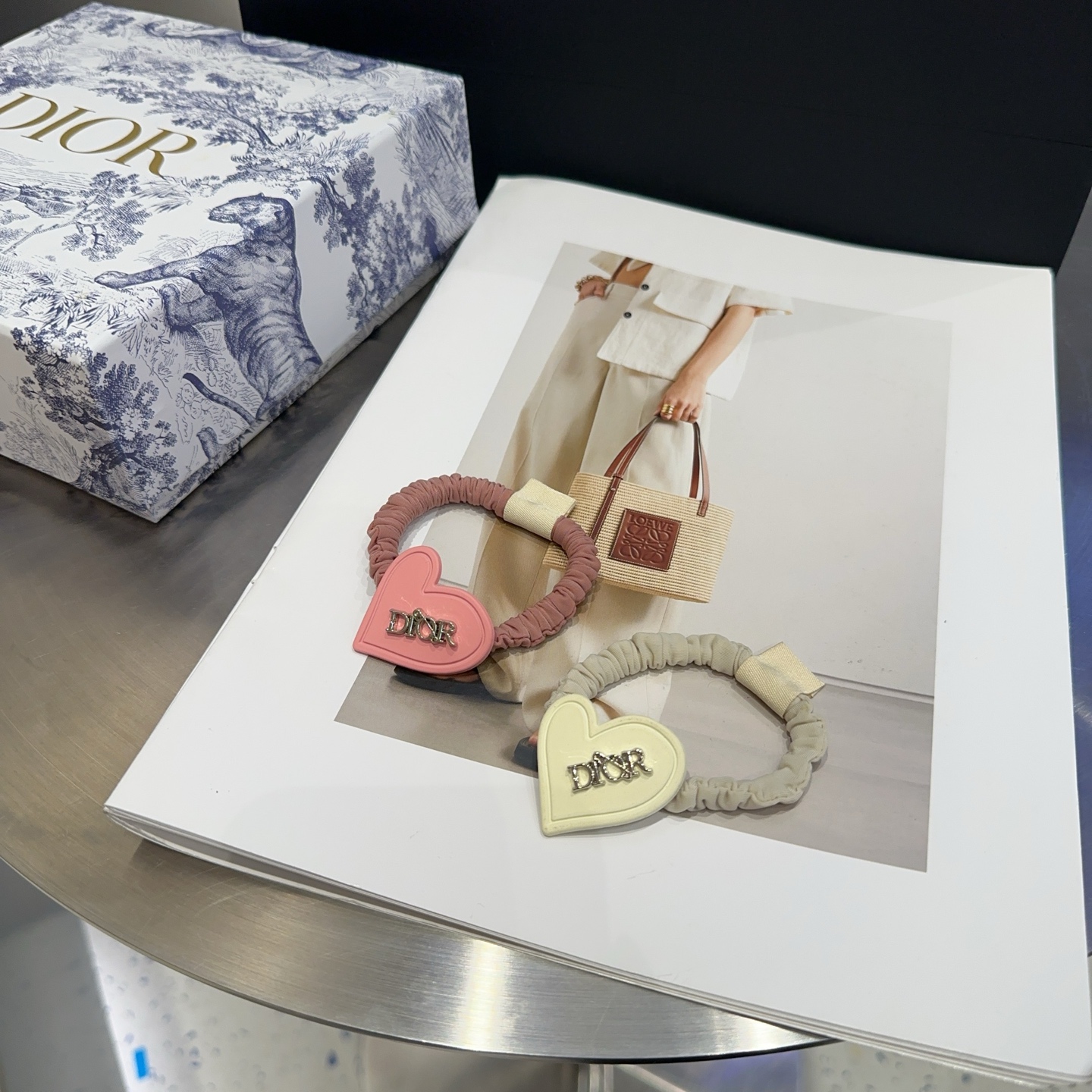 P 88 🎁 packaging box (individual) Dior, new CD rolls, simple and practical, fashion current! The fairies must..