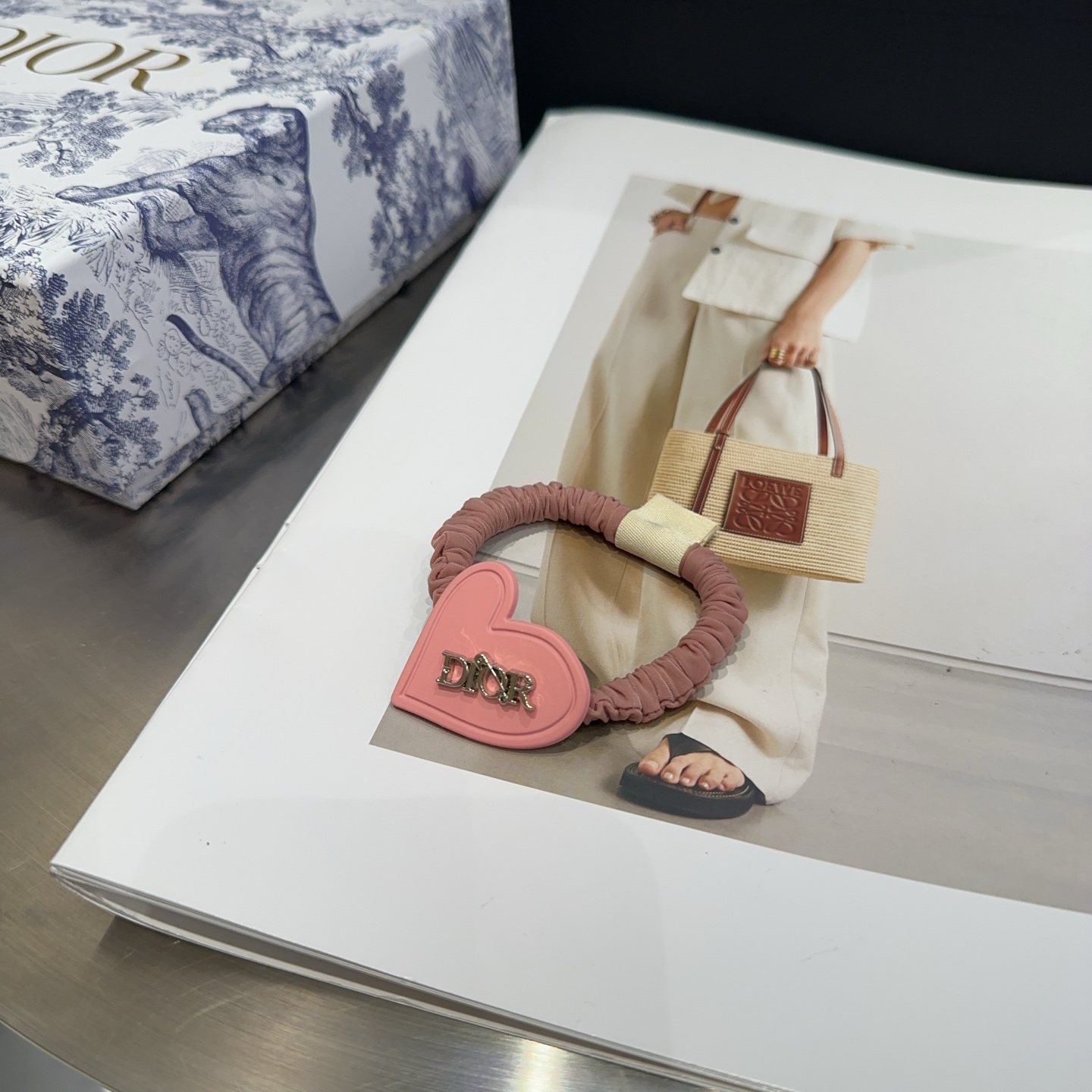 P 88 🎁 packaging box (individual) Dior, new CD rolls, simple and practical, fashion current! The fairies must.. - 图片 4