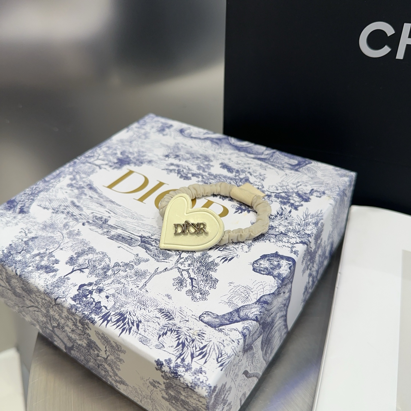 P 88 🎁 packaging box (individual) Dior, new CD rolls, simple and practical, fashion current! The fairies must.. - 图片 3