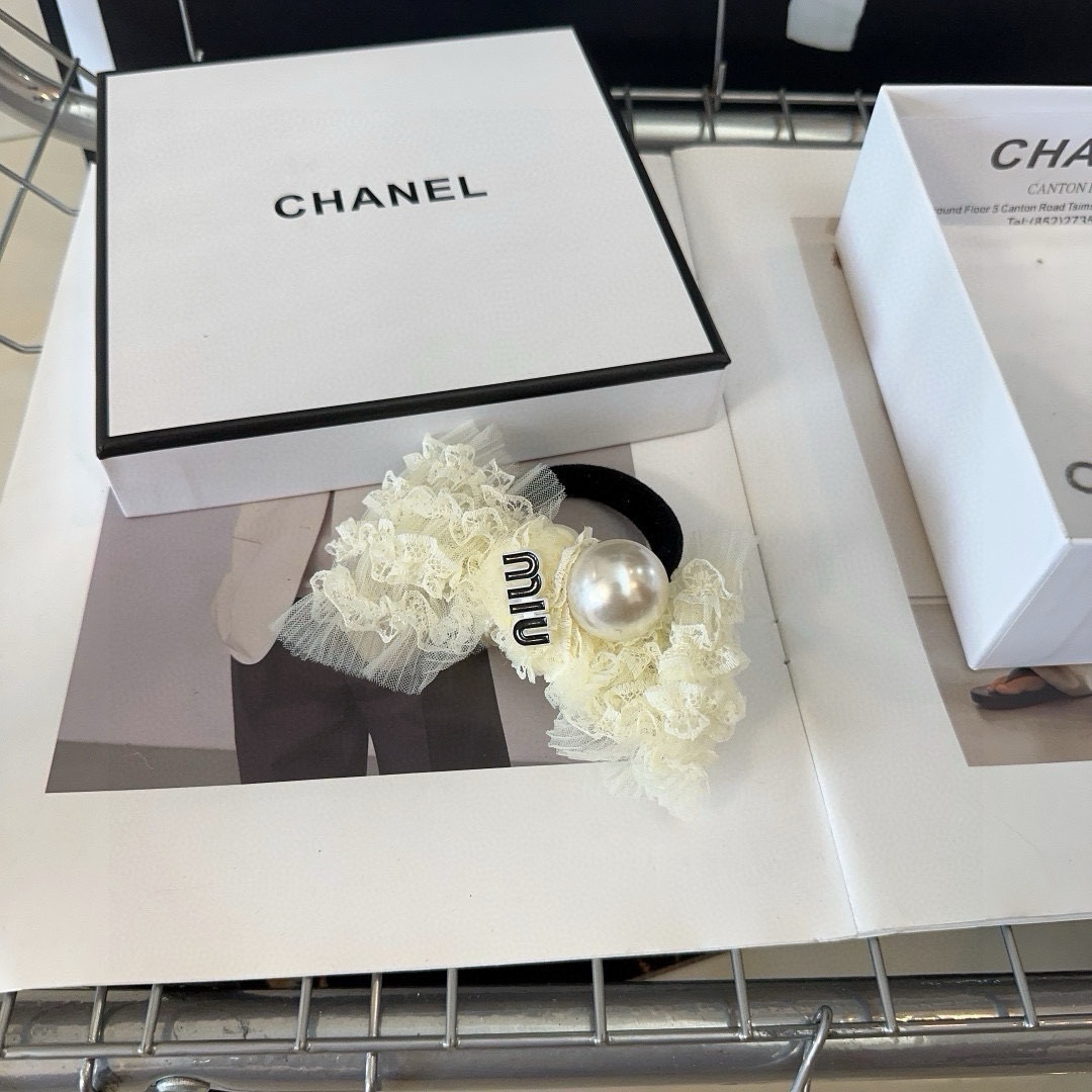 P 99 🎁 packaging box Miumiu’s new letter-ring, simple, elegant, practical, worth a shot! Black, white - 图片 3