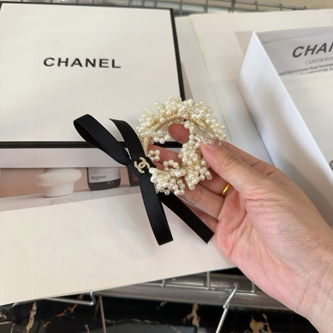 Product Review: Chanel’s P-ray Packaging Box for Pearl Hair Fragrance - 图片 3