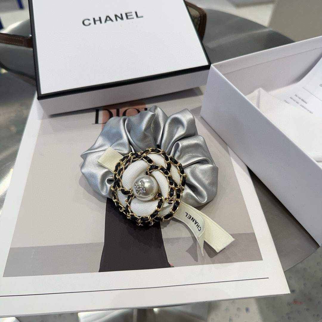 P 99 🎁 packaging box Chanel (Chanel)’s newest bouquet of fragrance. The fairies must..