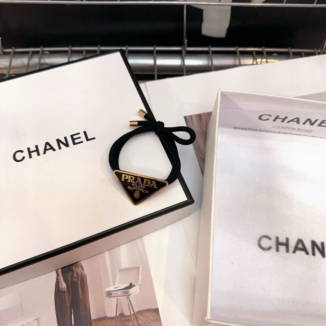 Prada Packaging Box: Classic Circle, Fashionable, Goddess Must-Have List. - 图片 5