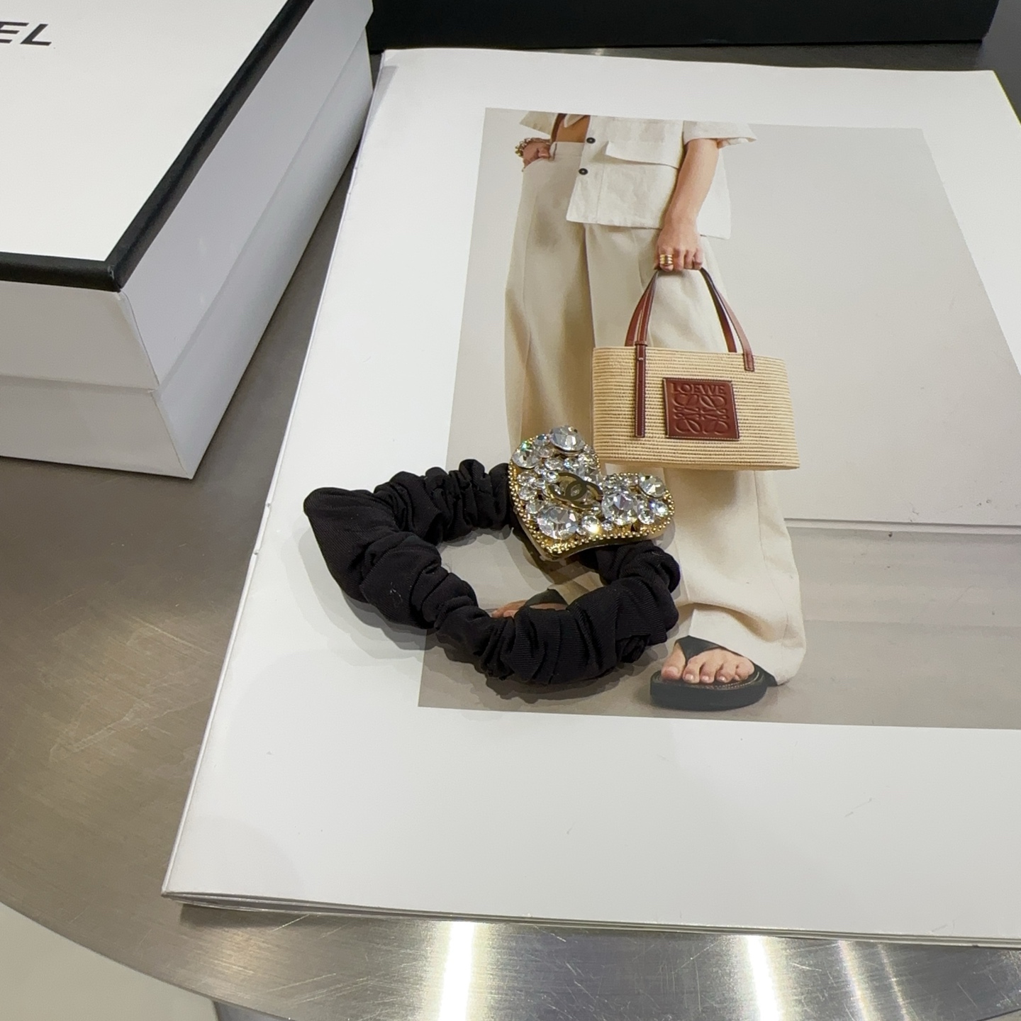 P 99 🎁 packaging box Chanel (Channel)’s newest fragrance, simple and practical, fashionable! It’s beautiful. Fairy must.. - 图片 3
