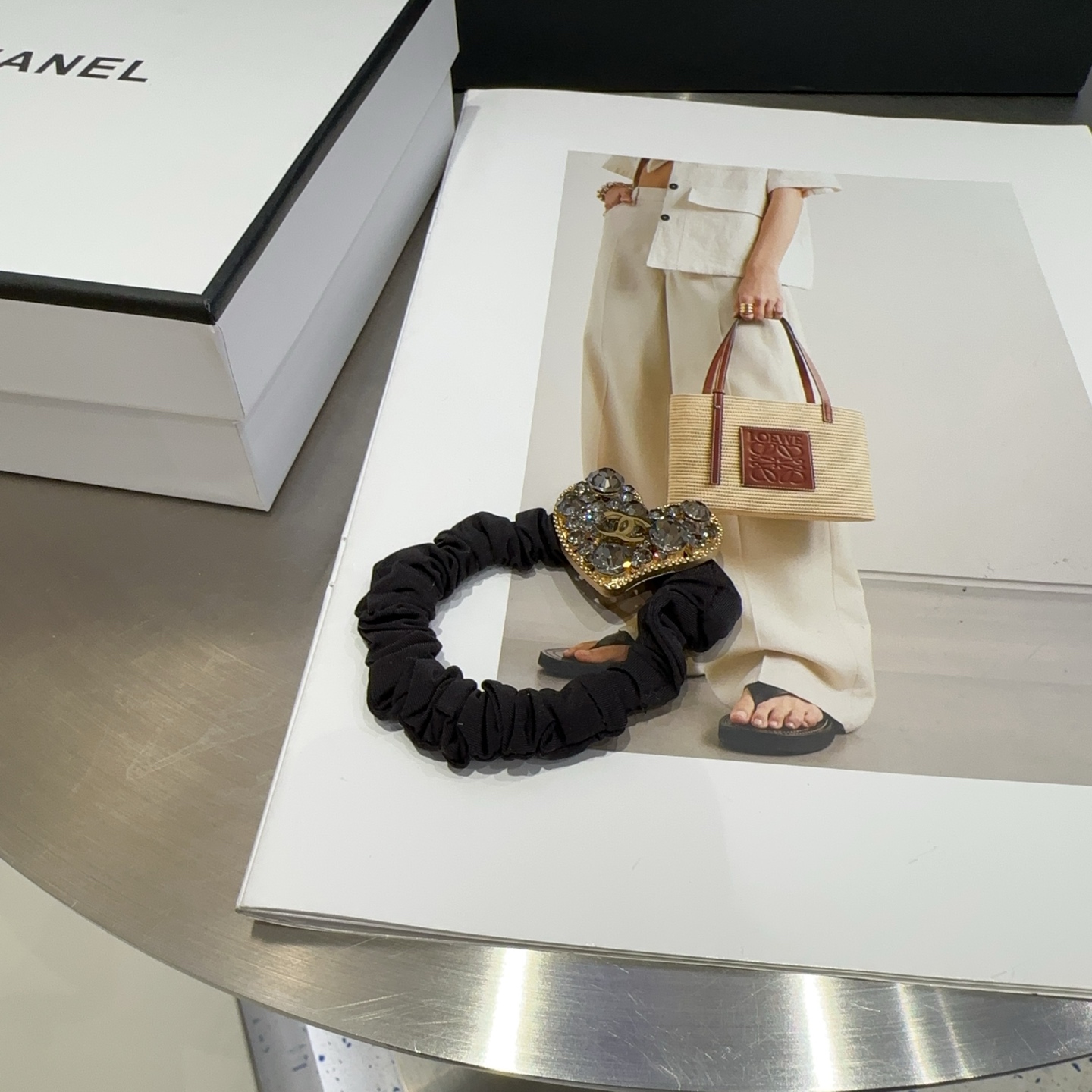 P 99 🎁 packaging box Chanel (Channel)’s newest fragrance, simple and practical, fashionable! It’s beautiful. Fairy must.. - 图片 2