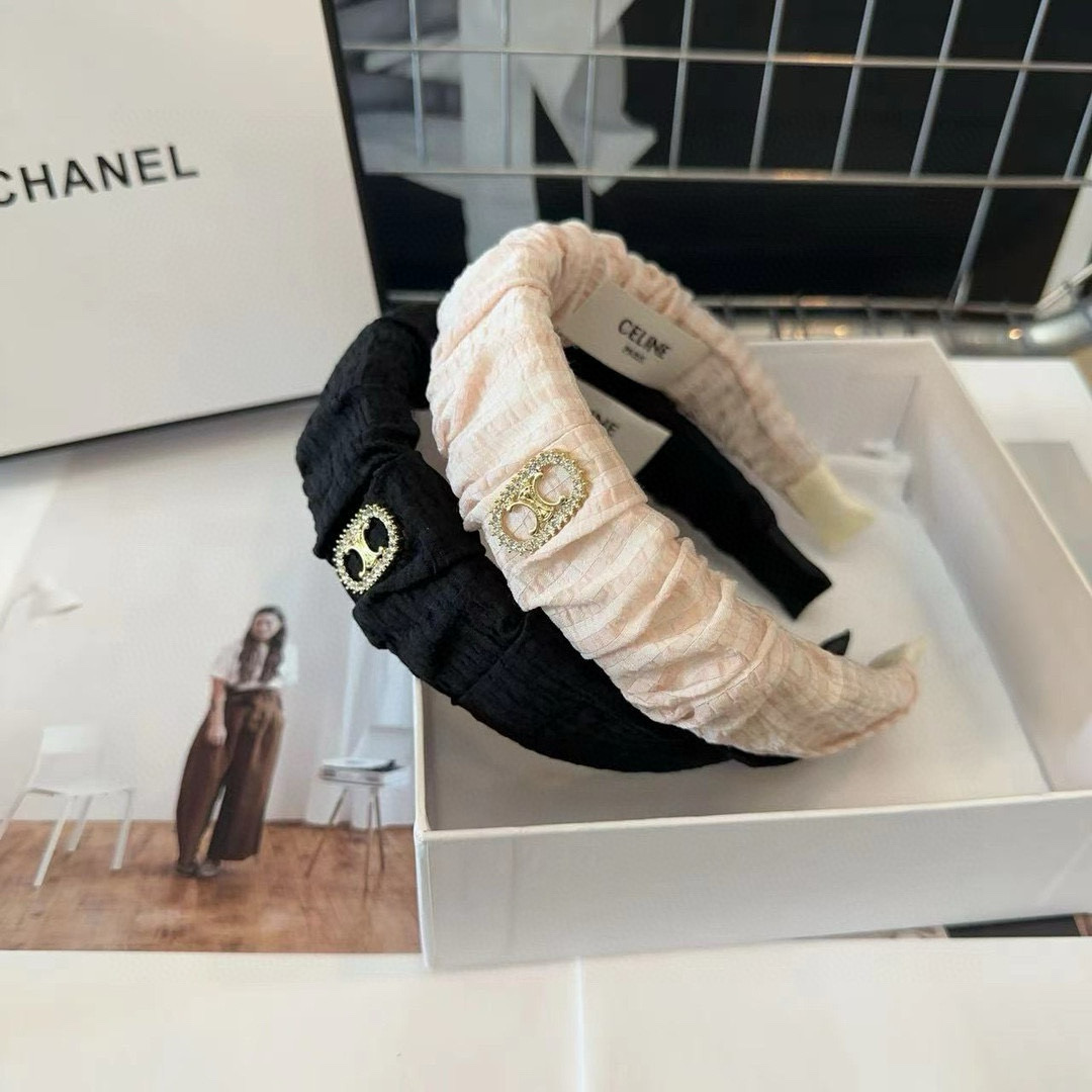 NO:301335,P with packaging box CELINE Arc de Triomphe new headband, fashionable and fashionable, full of celebrity style!  Goddess essential items hairpins, hairpins, celine, celine, hairpins19860909P 配包装盒 CELINE（赛琳）凯旋门新款发箍,时尚潮流,名媛范儿十足！女神必备单品发夹,发夹,celine,celine,hairpins,accessory