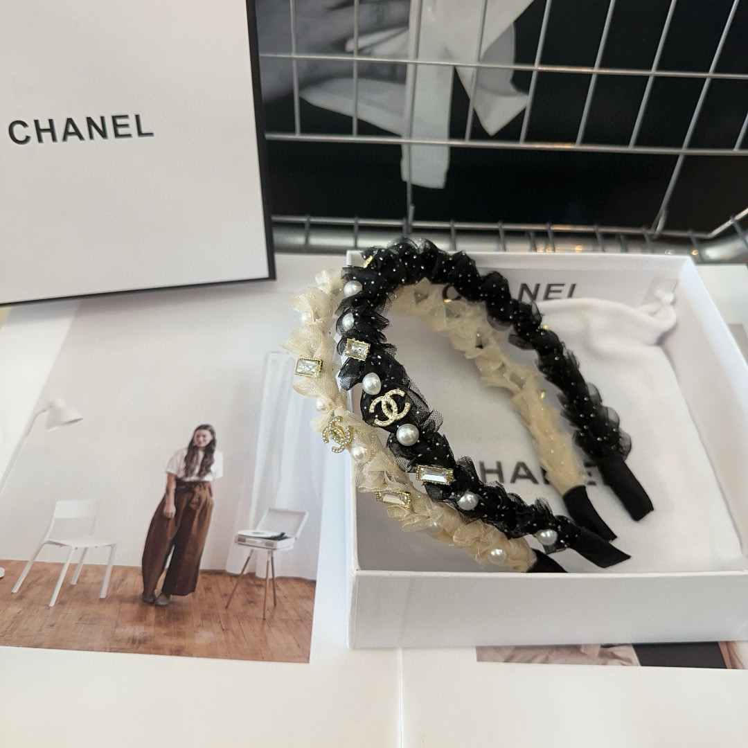 NO:366841,P with packaging box Chanel (Chanel) latest small fragrance hit headband, super beautiful!  A very famous lady style, a must-have for a little fairy... Hairpins, hairpins, chanel, chanel, hairpins19860909P 配包装盒 Chanel (香奈儿)最新款小香爆款发箍,超级好看！名媛范儿十足,小仙女必备…发夹,发夹,chanel,chanel,hairpins,accessory