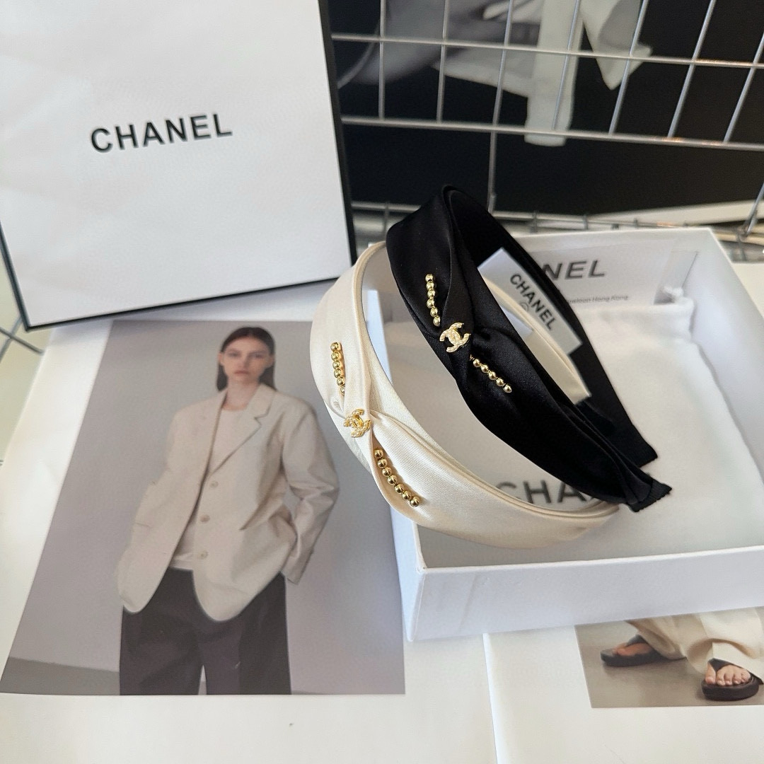 NO:366901,P with packaging box Chanel (Chanel) latest small fragrance hit headband, super beautiful!  A very famous lady style, a must-have for a little fairy... Hairpins, hairpins, chanel, chanel, hairpins19860909P 配包装盒 Chanel (香奈儿)最新款小香爆款发箍,超级好看！名媛范儿十足,小仙女必备…发夹,发夹,chanel,chanel,hairpins,accessory