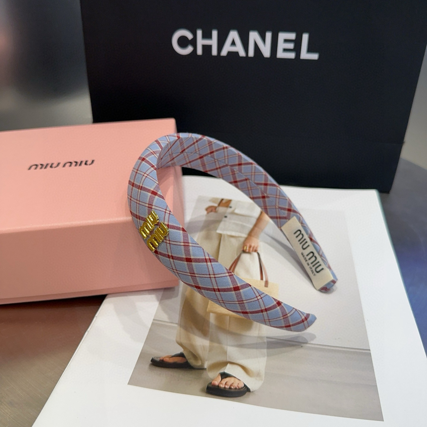 NO:367679,P with packaging box Miumiu new plaid headband, simple and elegant, practical and versatile, worth buying!  hairpins, hairpins, miumiu, hairpins19860909P 配包装盒 miumiu新款格子发箍,简单优雅,实用百搭,值得入手！发夹,发夹,miumiu,hairpins,accessory
