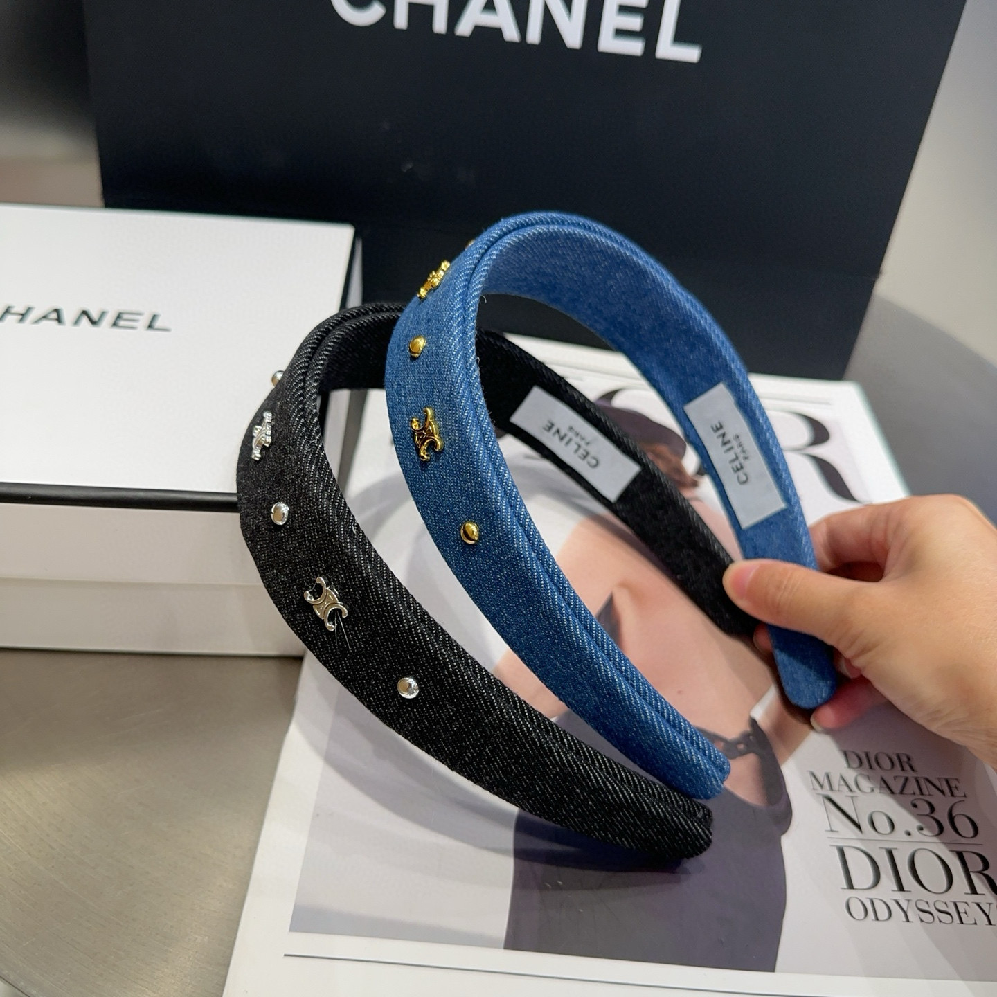 NO:367687,P with packaging box CELINE Arc de Triomphe new headband, popular internet celebrity style!  Fashionable and famous style!  Goddess essential items hairpins, hairpins, celine, celine, hairpins19860909P 配包装盒 CELINE（赛琳）凯旋门新款发箍,网红爆款！时尚潮流,名媛范儿十足！女神必备单品发夹,发夹,celine,celine,hairpins,accessory