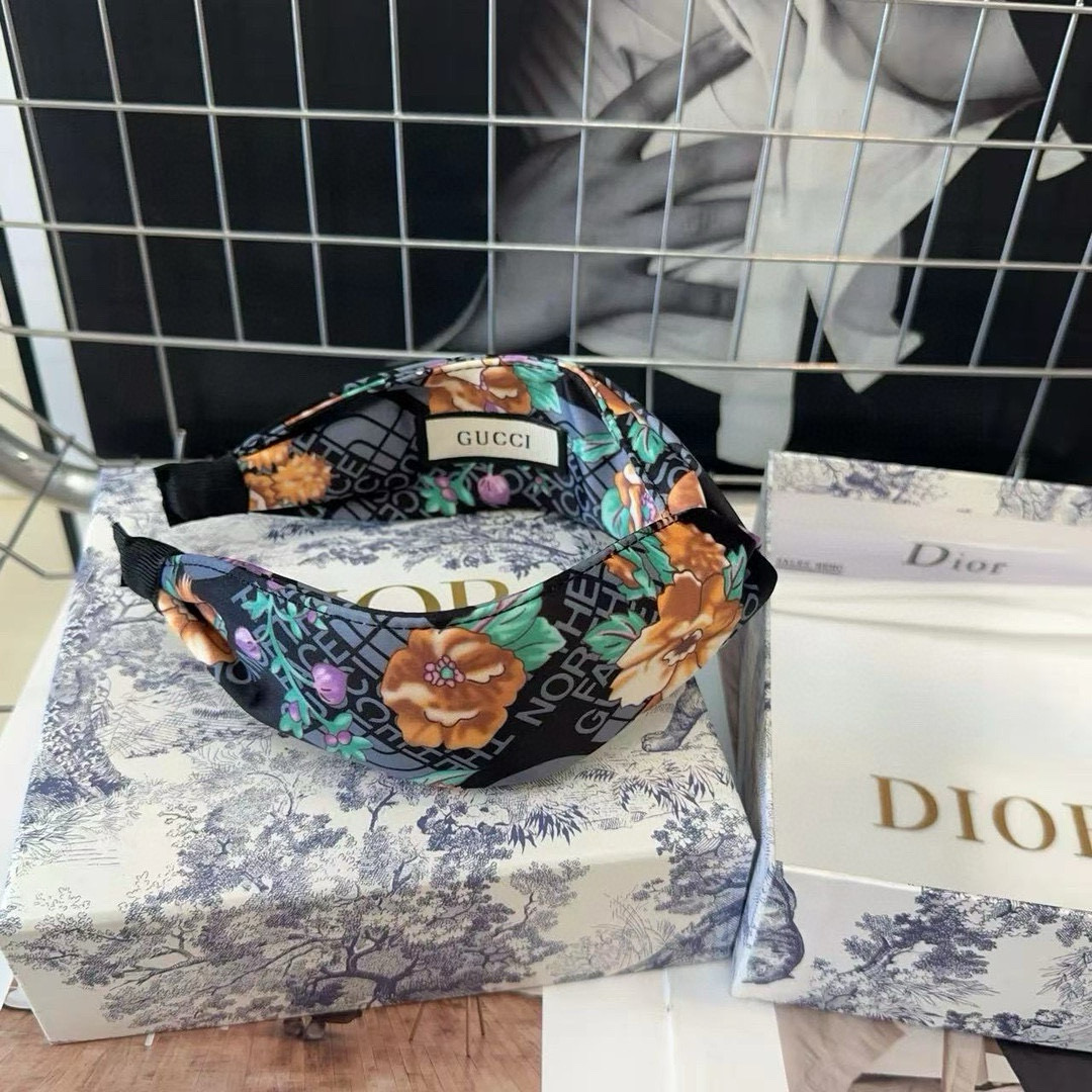 NO:368358,P package Gucci (Guci) GG new hairband, fashion trend, retro personality, must-have hairpins, hairpins, gucci, hairpins19860909P 配包装 Gucci(古奇) GG新款发箍,时尚潮流,复古个性,小姐姐必备单品发夹,发夹,gucci,hairpins,accessory