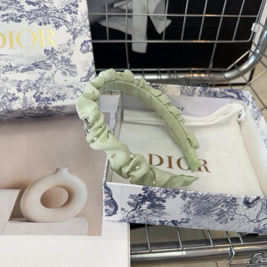  🎁配包装盒
Dior（迪奥）新款D家发箍，夏日小清新系列，时尚百搭！简单实用 小姐姐必备