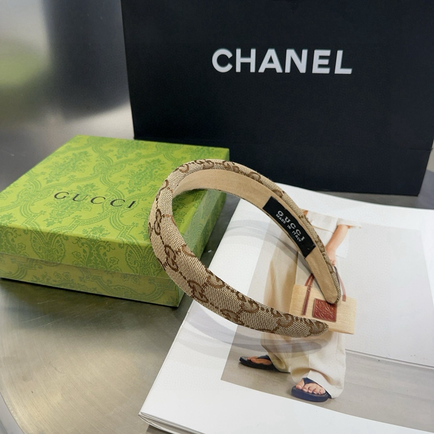NO:370082,P packing box Gucci (Guci) GG letter headband, classic letters, fashionable and versatile, especially beautiful, never out of style... Hairpins, hairpins, gucci, hairpins19860909P 配包装盒 Gucci(古奇) GG字母发箍,经典字母,时尚百搭,特别耐看,永不过时…发夹,发夹,gucci,hairpins,accessory