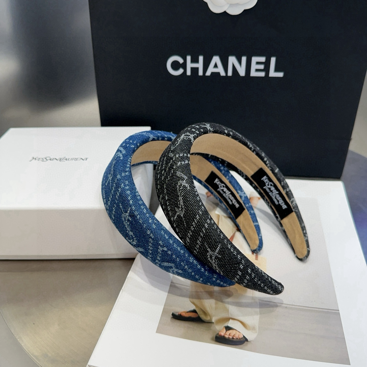 NO:371076,P packing box YSL (Saint Laurent) new denim headband, retro temperament and beauty, fashionable and versatile, sweet and cool laurent must have... Hairpins, hairpins, saint laurent, saint laurent, hairpins19860909P 配包装盒 YSL（圣罗兰）新款牛仔发箍,复古气质美,时尚百搭,甜酷小姐姐必备…发夹,发夹,saint laurent,saint laurent,hairpins,accessory