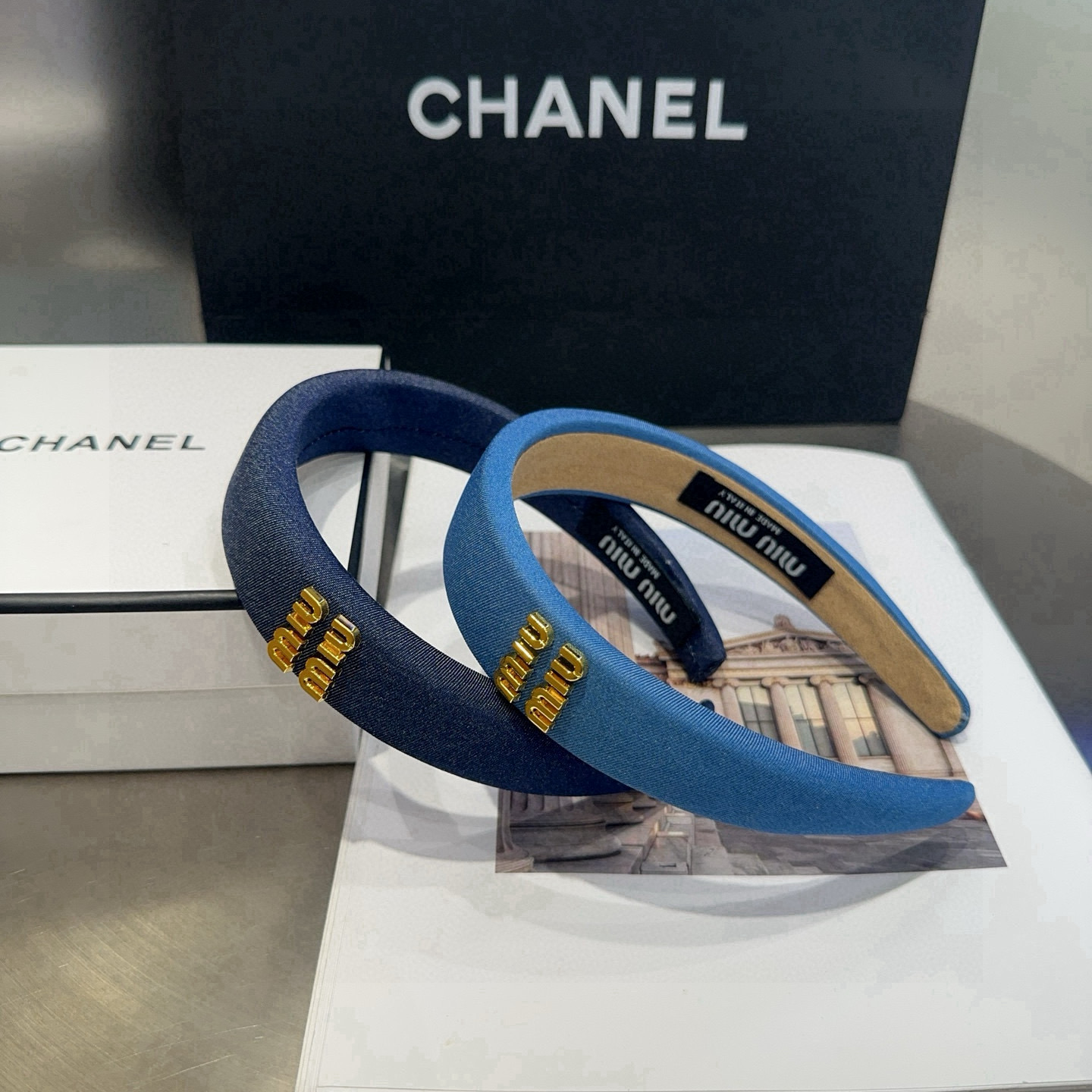 NO:372185,P with packaging box Miumiu's new denim hairband. Simple and elegant, practical and versatile, worth buying!  hairpins, hairpins, miumiu, hairpins19860909P 配包装盒 miumiu新款牛仔布发箍.简单优雅,实用百搭,值得入手！发夹,发夹,miumiu,hairpins,accessory