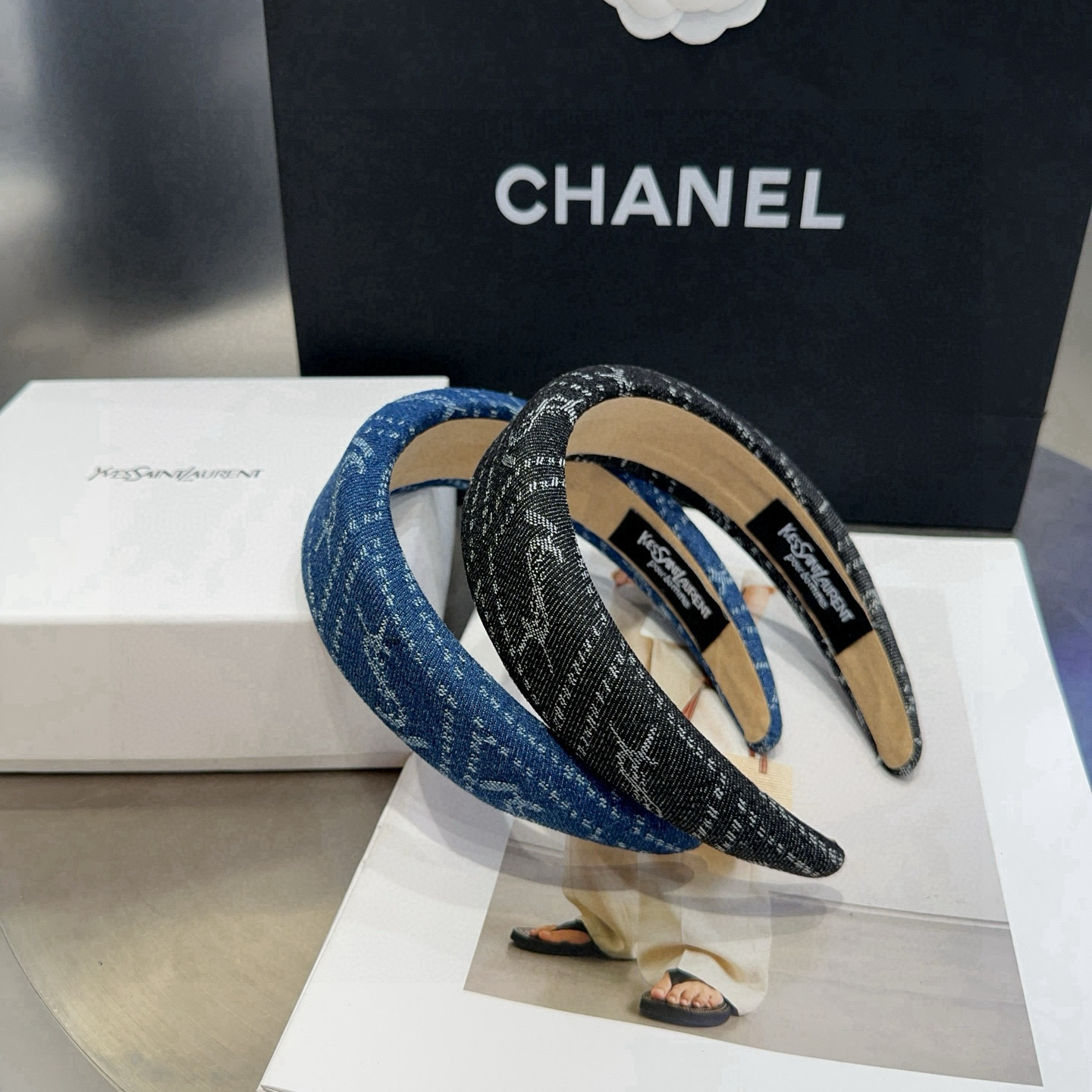 NO:371764,P packing box YSL (Saint Laurent) new denim headband, retro temperament and beauty, fashionable and versatile, sweet and cool laurent must have... Hairpins, hairpins, saint laurent, saint laurent, hairpins19860909P 配包装盒 YSL（圣罗兰）新款牛仔发箍,复古气质美,时尚百搭,甜酷小姐姐必备…发夹,发夹,saint laurent,saint laurent,hairpins,accessory