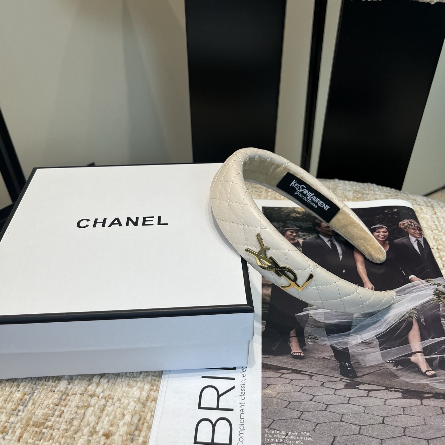 NO:586689,P Comes with packaging box YSL (Saint Laurent) new hairband, with retro temperament and beauty, fashionable and versatile, a must-have for sweet and cool girls... hairpins, hairpins, saint laurent, saint laurent, hairpins19860909P 配包装盒 YSL（圣罗兰）新款发箍,复古气质美,时尚百搭,甜酷小姐姐必备…发夹,发夹,saint laurent,saint laurent,hairpins,accessory