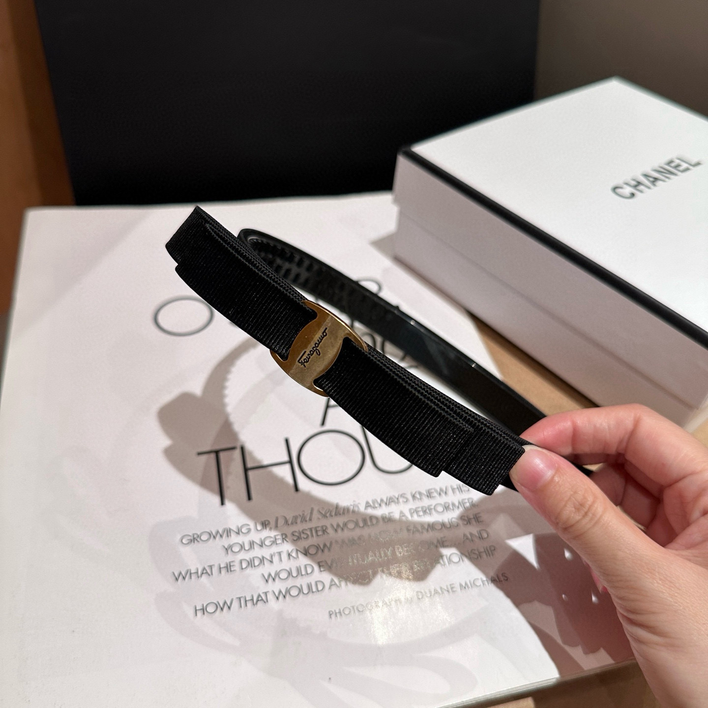 P 65🎁配包装盒
S F(菲拉格慕)爆款发箍，超级好看！名媛范儿十足，小仙女必备&hellip;