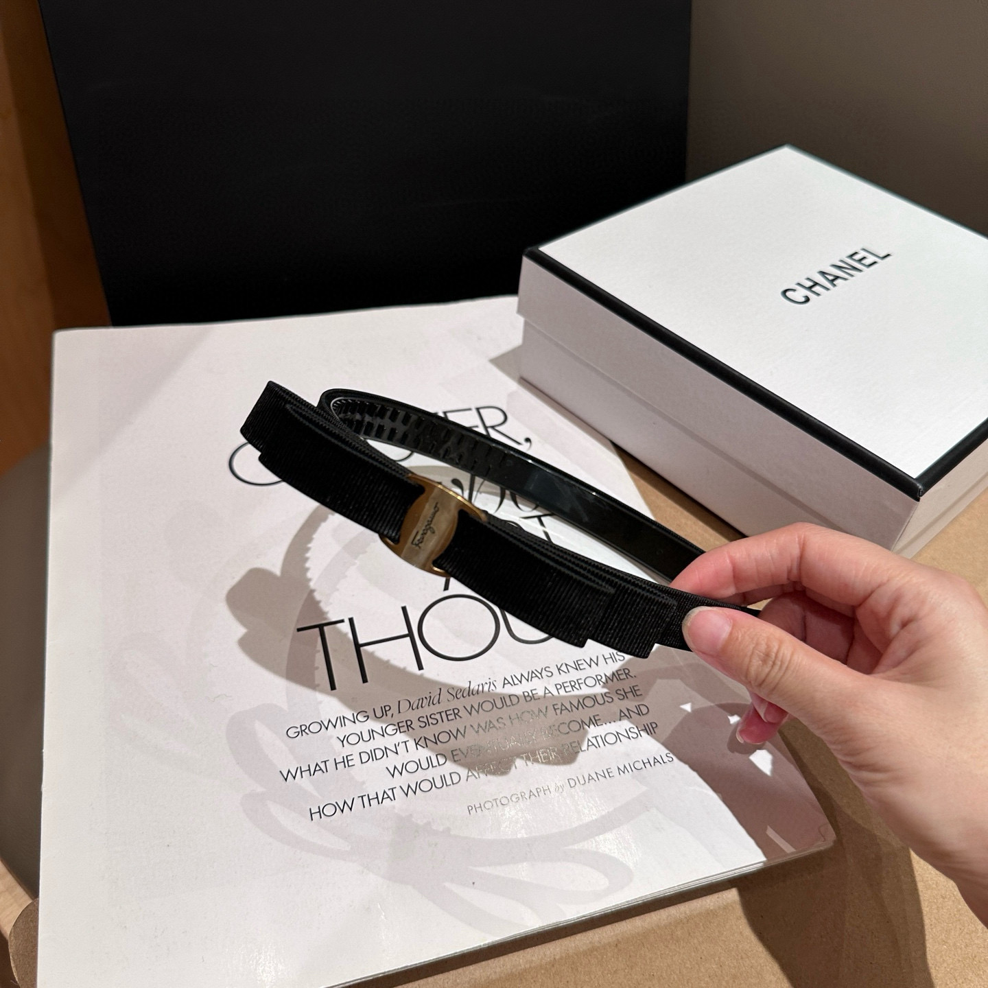 P 65🎁配包装盒
S F(菲拉格慕)爆款发箍，超级好看！名媛范儿十足，小仙女必备&hellip;