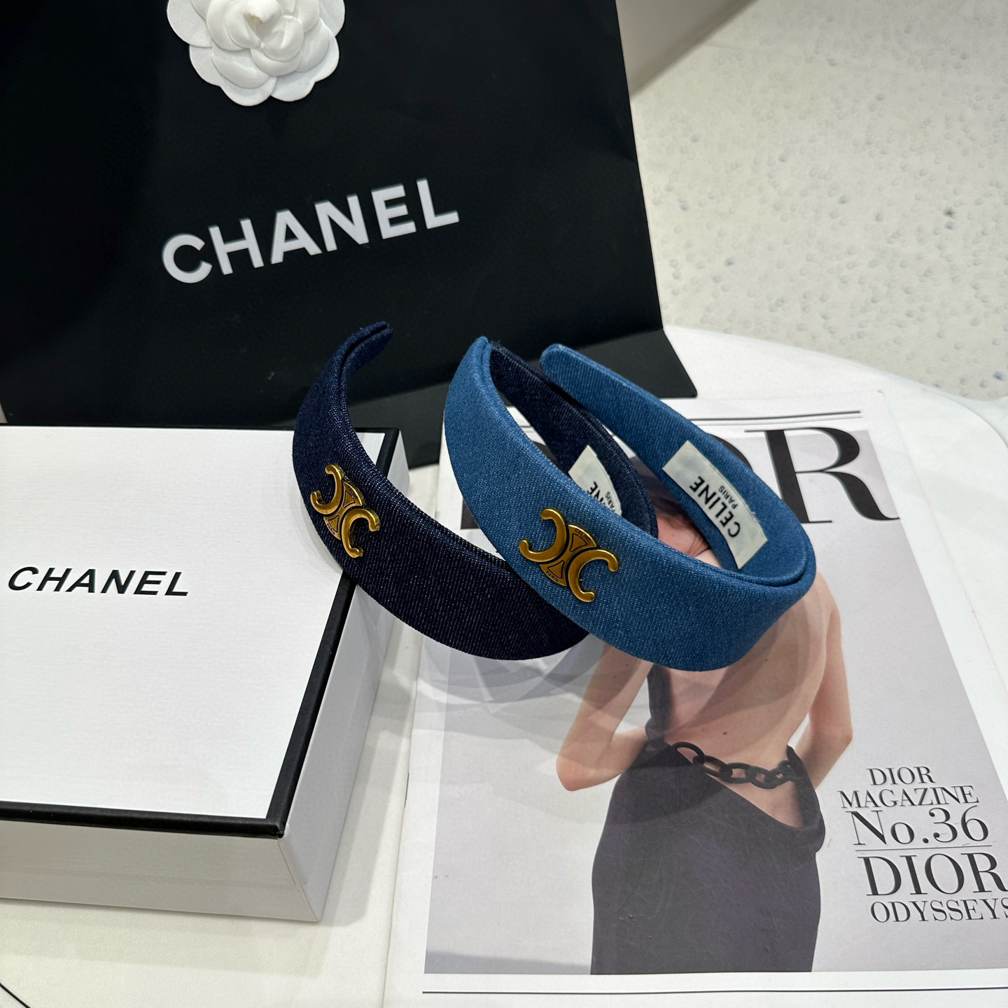 NO:619332,P Comes with packaging box CELINE Arc de Triomphe new denim headband, fashionable and full of ladylike style!  Must-have hairpins for goddesses, hairpins, celine, celine, hairpins19860909P 配包装盒 CELINE（赛琳）凯旋门新款牛仔发箍,时尚潮流,名媛范儿十足！女神必备单品发夹,发夹,celine,celine,hairpins,accessory