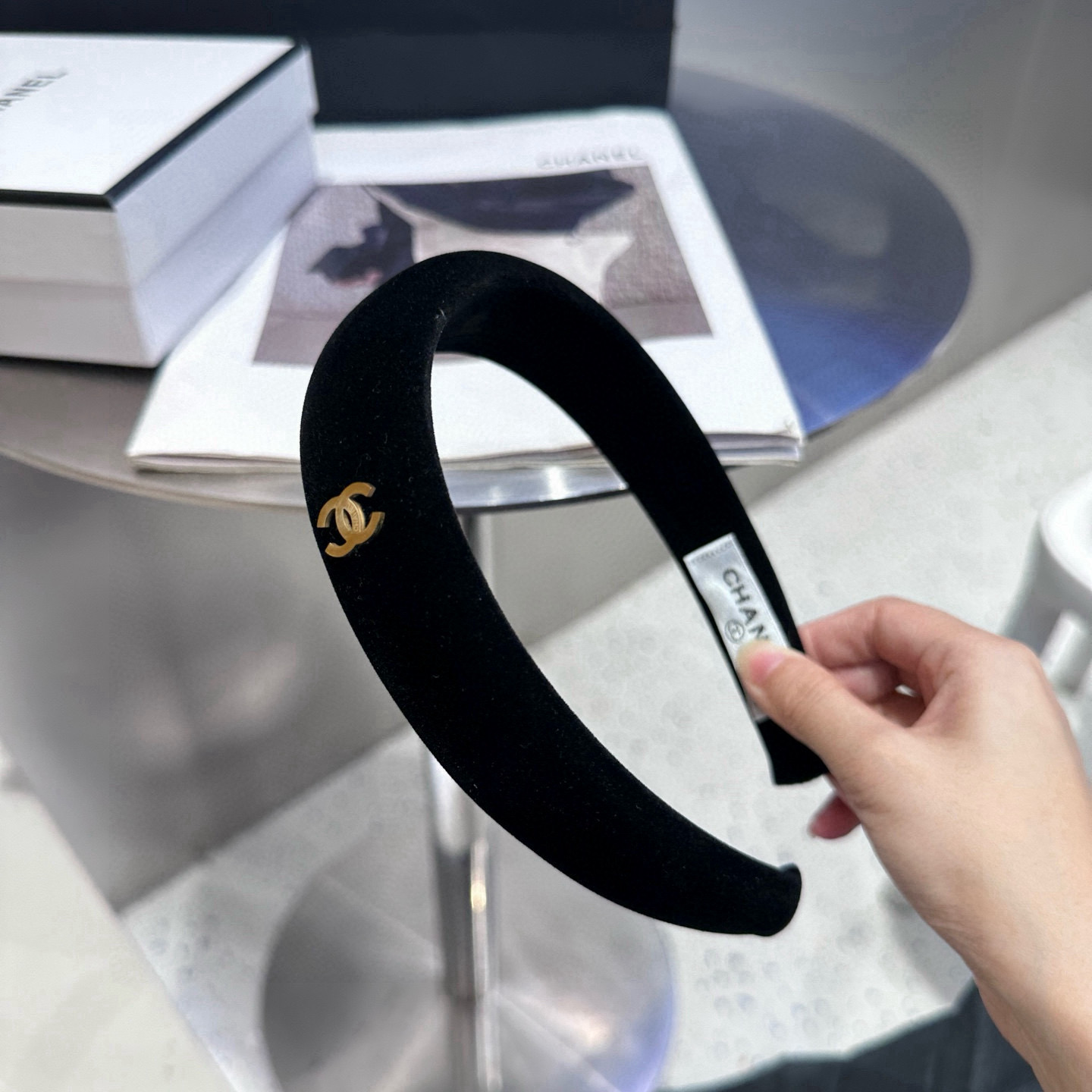 🎁配包装盒Chanel (香奈儿)新款小香发箍，简约大方，实在太美了！女神必入哦