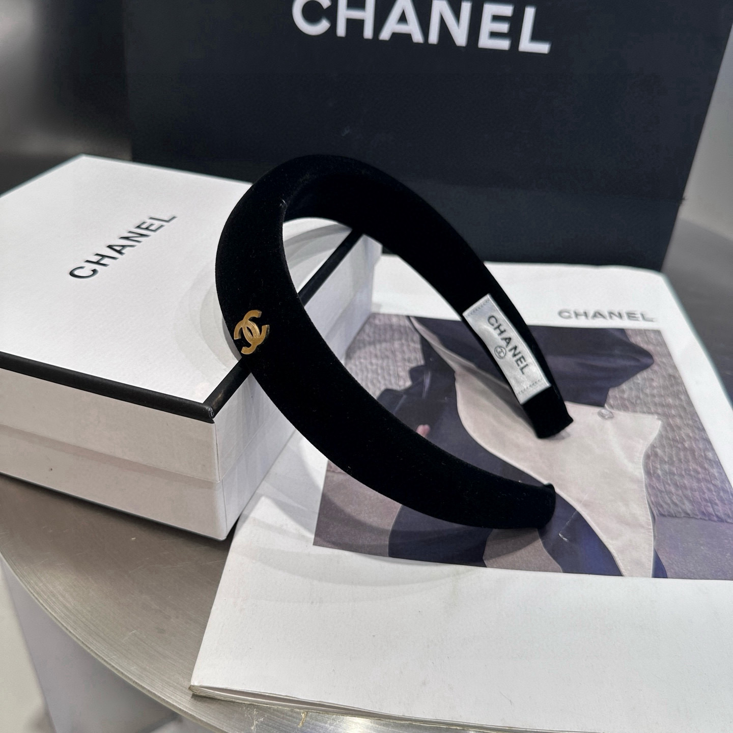 🎁配包装盒Chanel (香奈儿)新款小香发箍，简约大方，实在太美了！女神必入哦