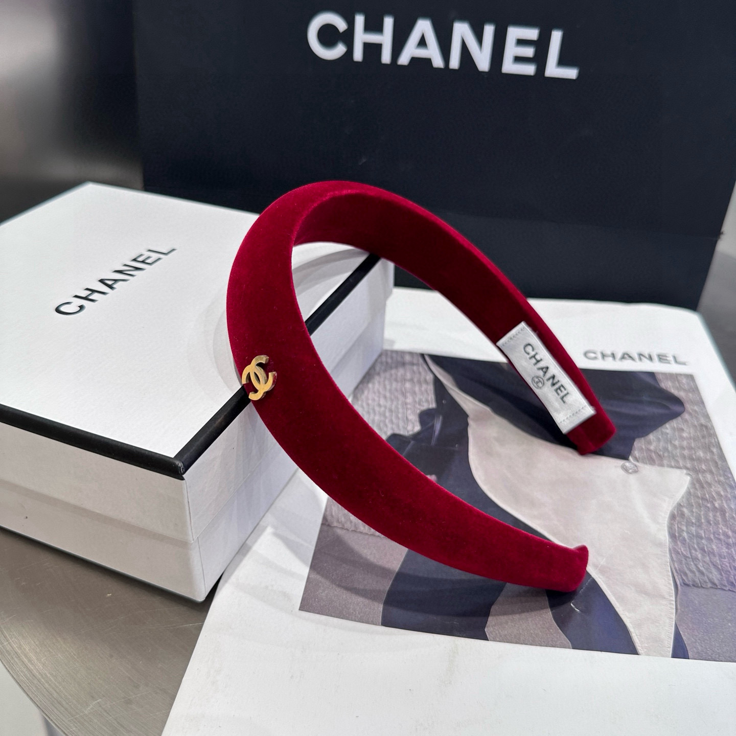 🎁配包装盒Chanel (香奈儿)新款小香发箍，简约大方，实在太美了！女神必入哦