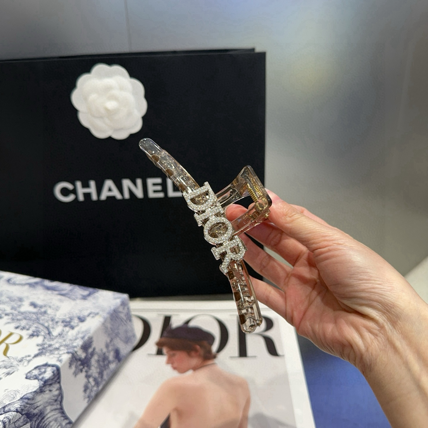 🎁配包装盒Dior（迪奥）新款D家抓夹，时尚百搭，简单实用 超级好看！小姐姐必备