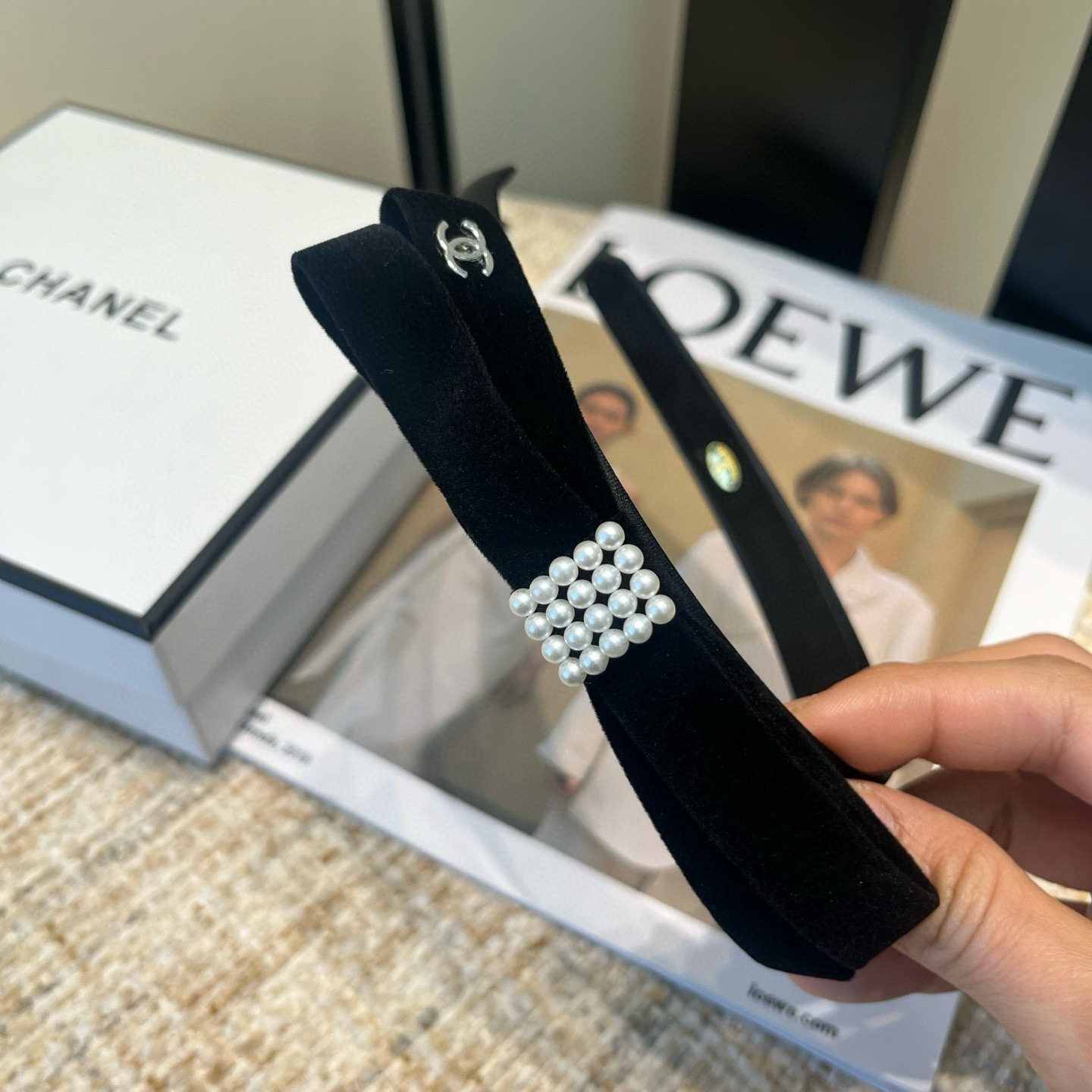 🎁配包装盒Chanel (香奈儿)最新款小香发箍，超级好看！名媛范儿十足，小仙女必备…
