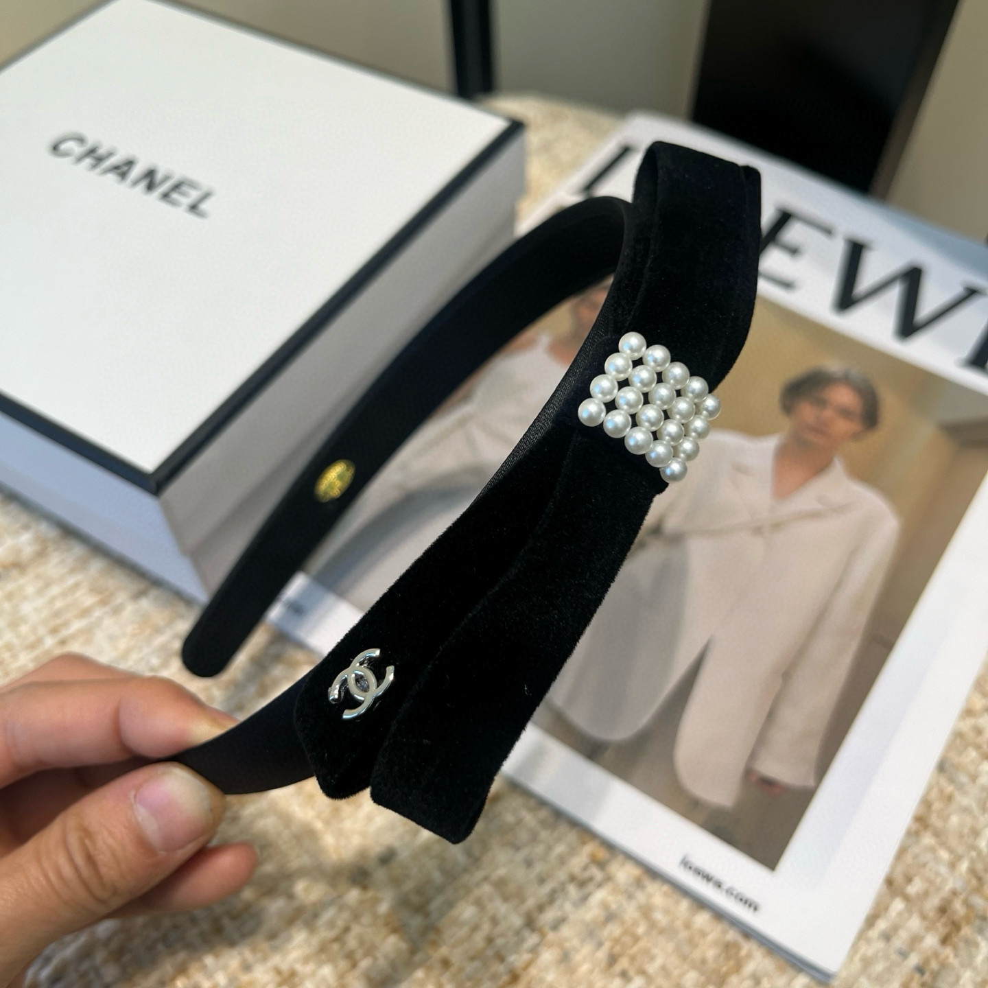 🎁配包装盒Chanel (香奈儿)最新款小香发箍，超级好看！名媛范儿十足，小仙女必备…