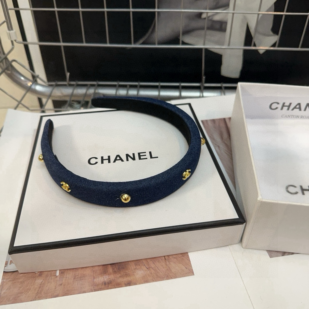 🎁配包装盒Chanel (香奈儿)最新款小香爆款发箍，超级好看！名媛范儿十足，小仙女必备…