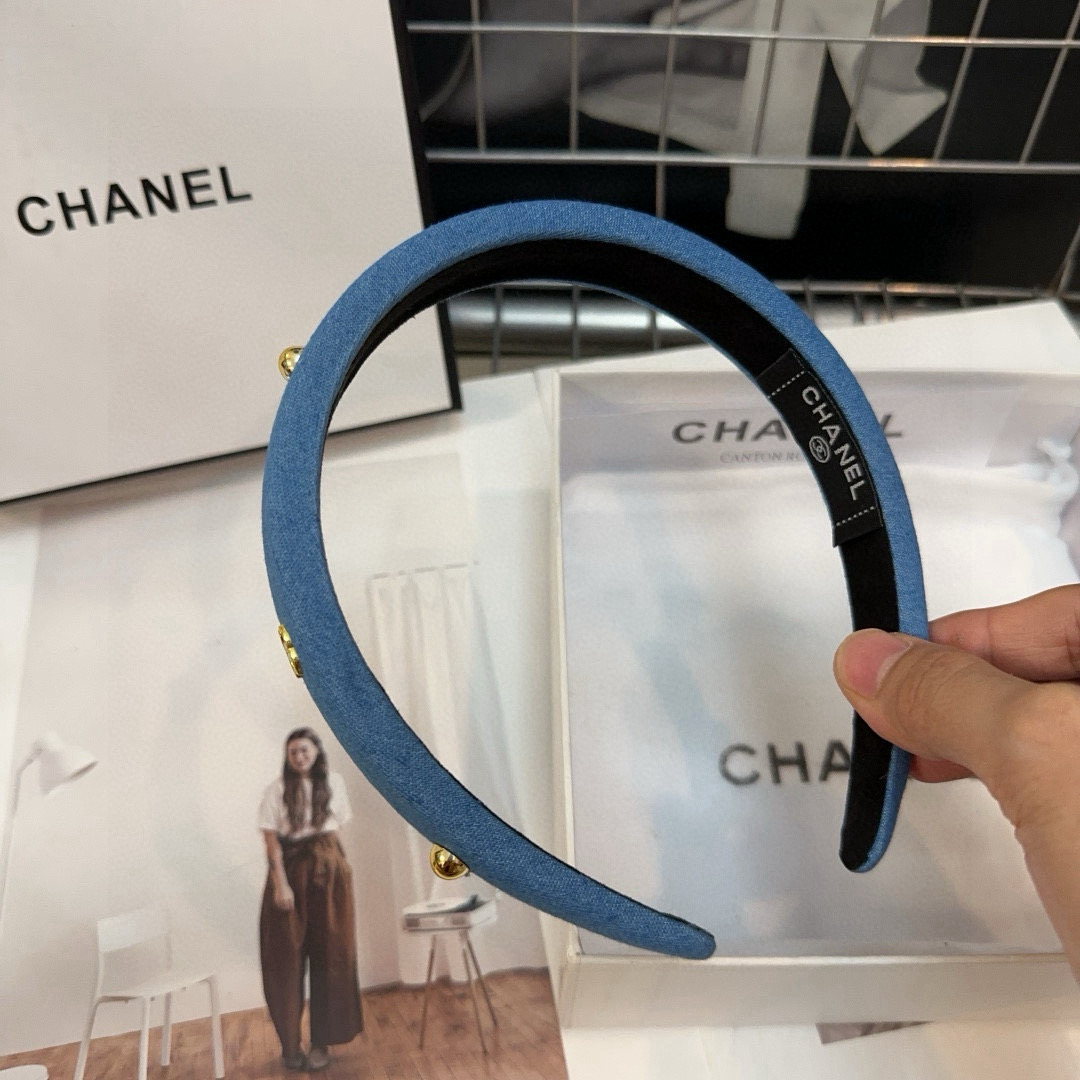 🎁配包装盒Chanel (香奈儿)最新款小香爆款发箍，超级好看！名媛范儿十足，小仙女必备…