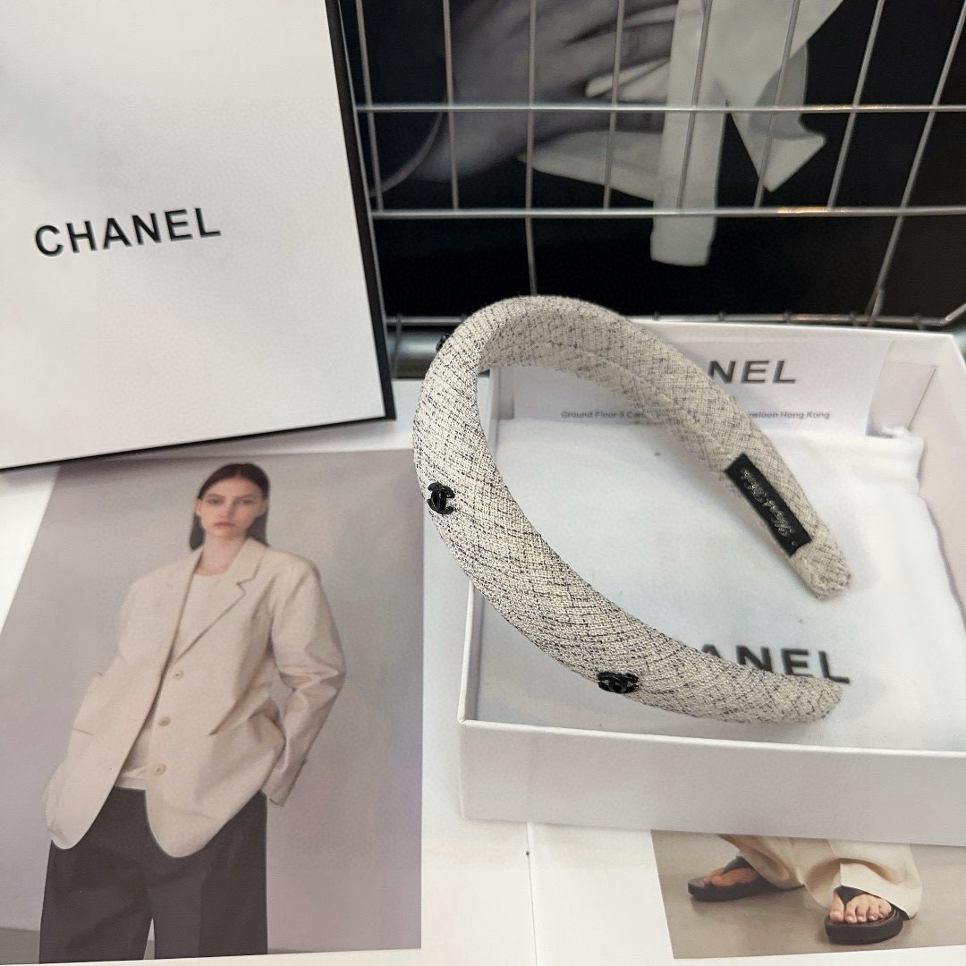 🎁配包装盒Chanel (香奈儿)最新小香发箍，简单实用，时尚潮流！小仙女必备…