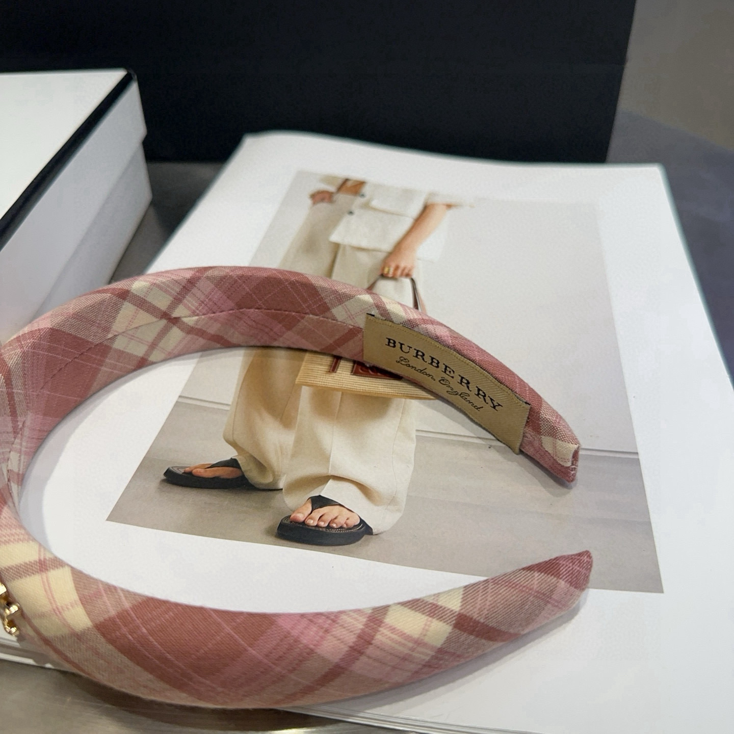 🎁配包装盒Burberry （巴宝莉）最新款格子发箍，时尚潮流，实用百搭，非常好看