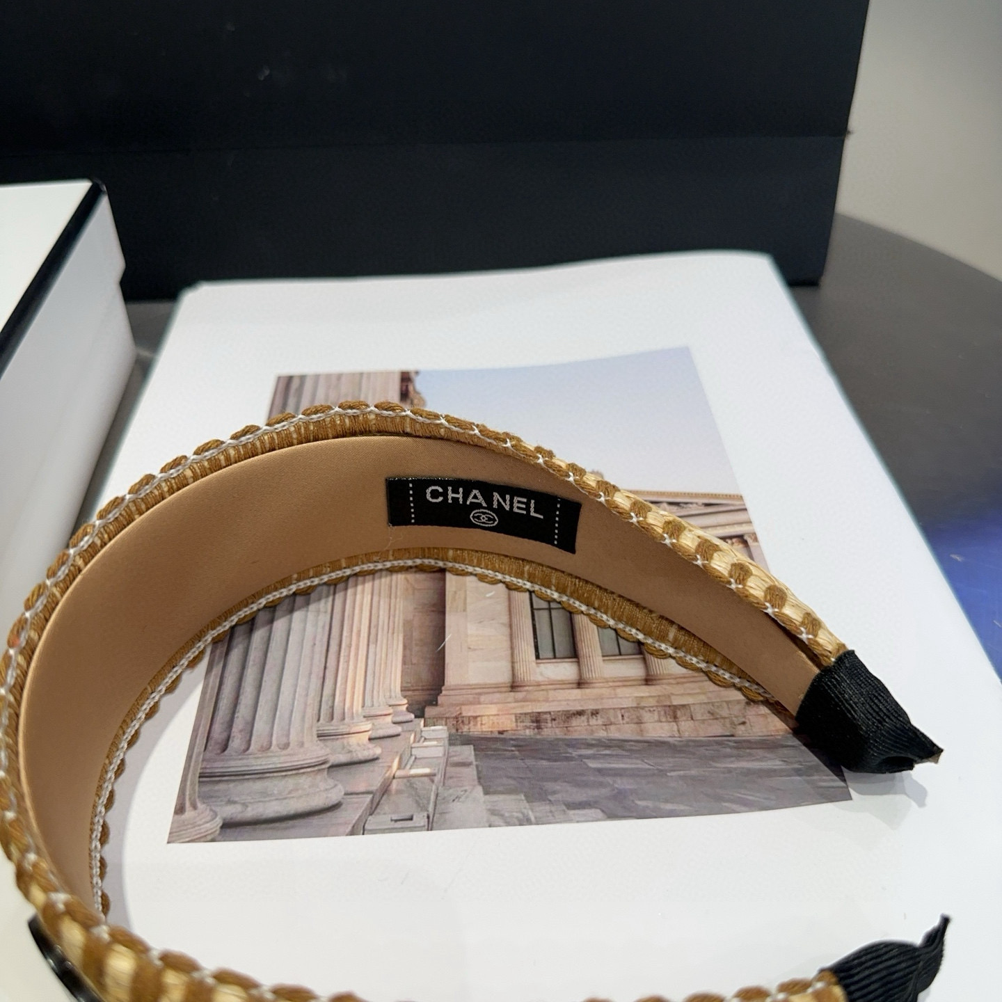 🎁配包装盒Chanel (香奈儿)最新款小香草编发箍，超级好看！名媛范儿十足，小仙女必备…