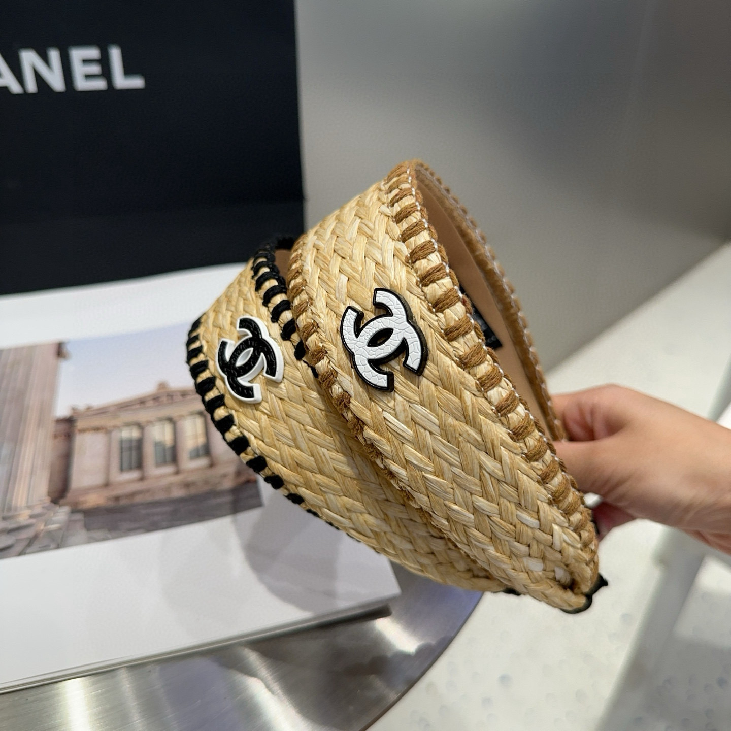 🎁配包装盒Chanel (香奈儿)最新款小香草编发箍，超级好看！名媛范儿十足，小仙女必备…