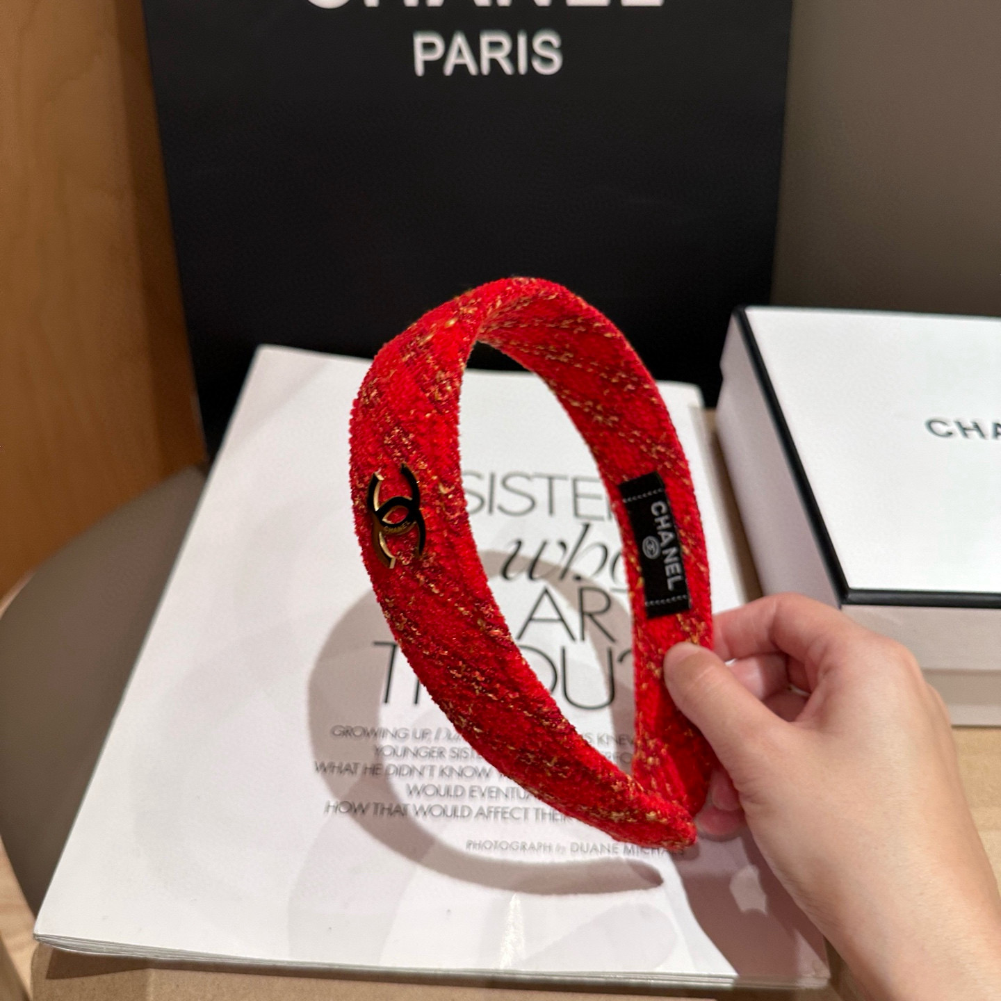 🎁配包装盒Chanel (香奈儿)最新款小香发箍，秋冬新品！超级好看！名媛范儿十足，小仙女必备…