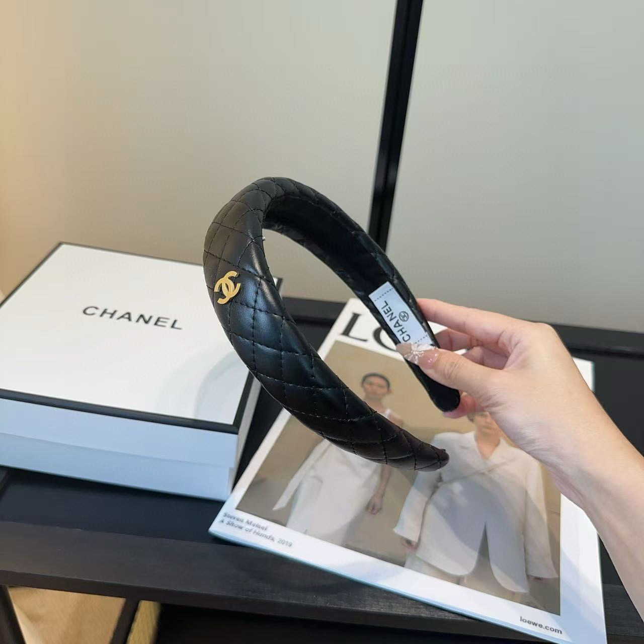 🎁配包装盒Chanel (香奈儿)最新款小香发箍，超级好看！名媛范儿十足，小仙女必备…