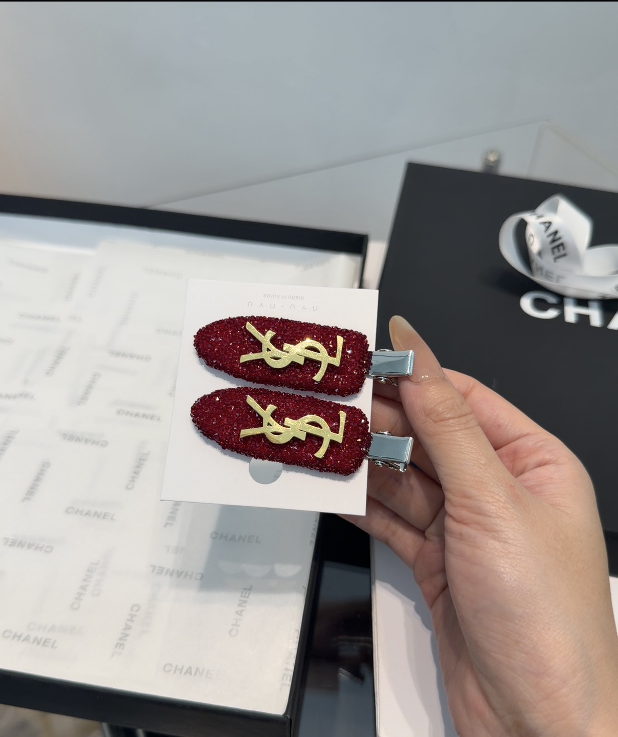 🎁配包装盒（一对） YSL（圣罗兰）最新款边夹刘海夹，名媛风气质美，时尚百搭，不要太好看了